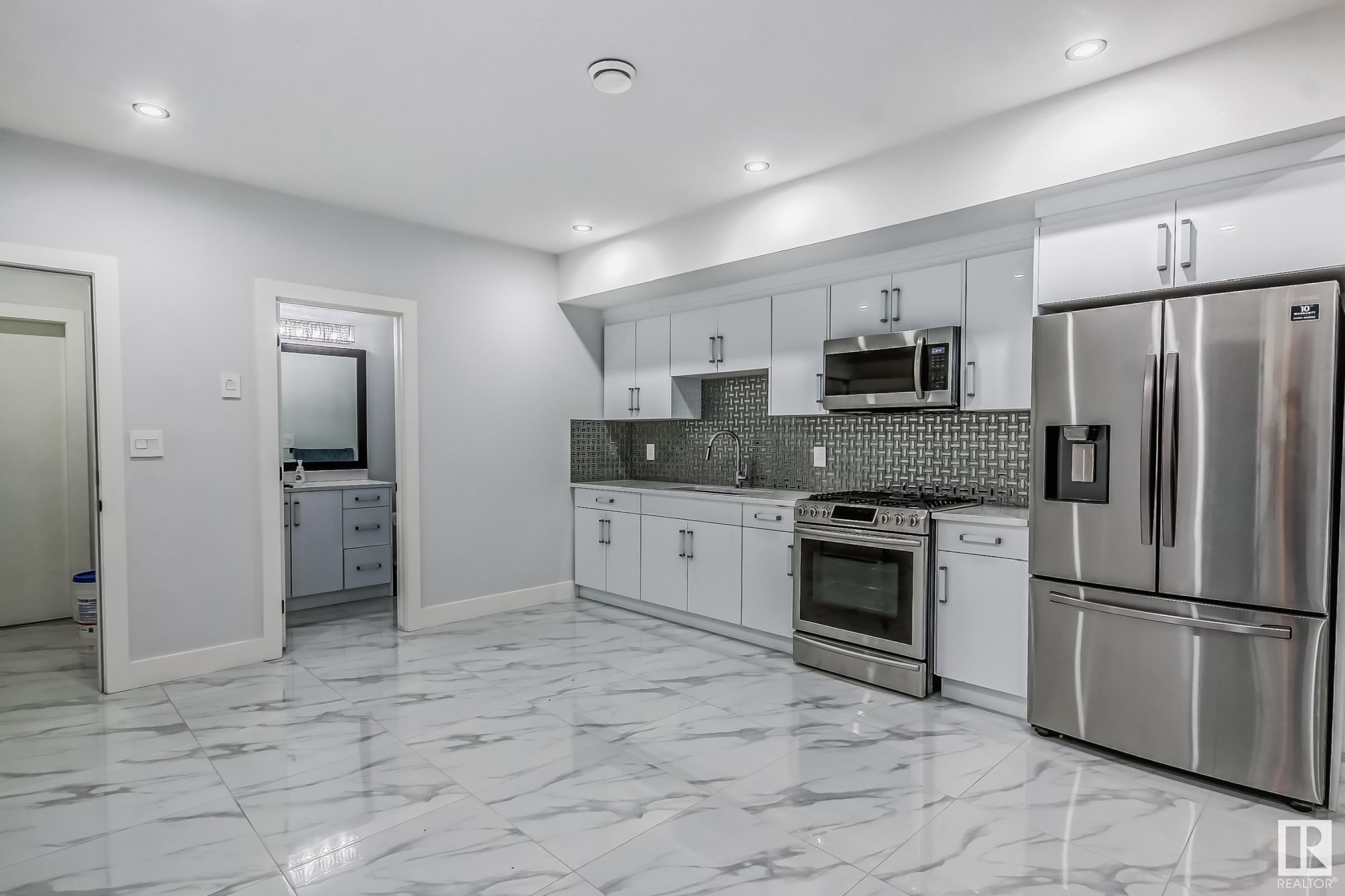      1448 25 ST NW , Edmonton,  ,T6T 2K7 ;  Listing Number: MLS E4414830