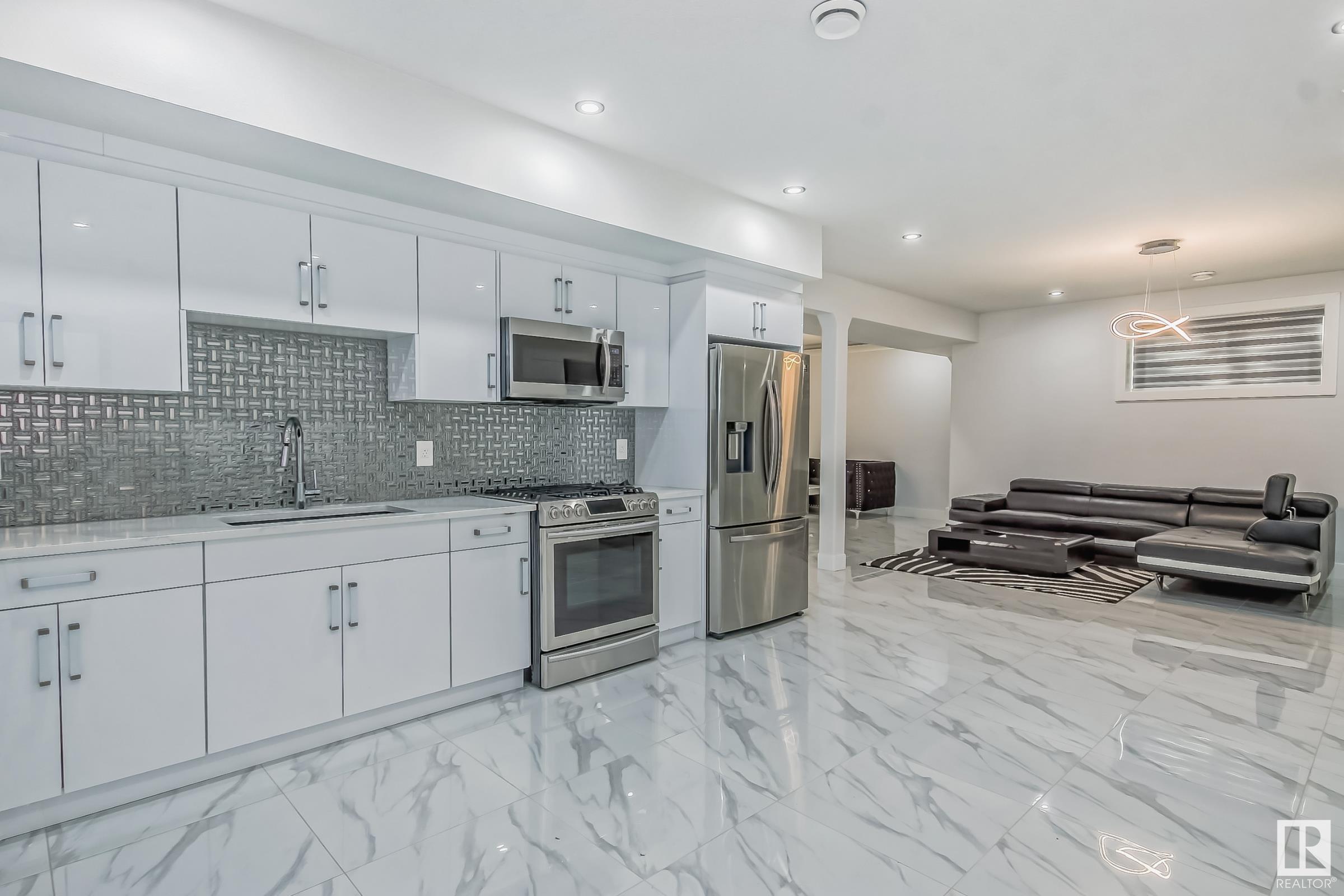     1448 25 ST NW , Edmonton,  ,T6T 2K7 ;  Listing Number: MLS E4414830