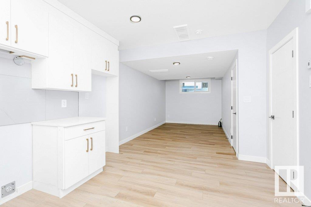      10454 77 ST NW , Edmonton,  ,T6A 3C6 ;  Listing Number: MLS E4414837