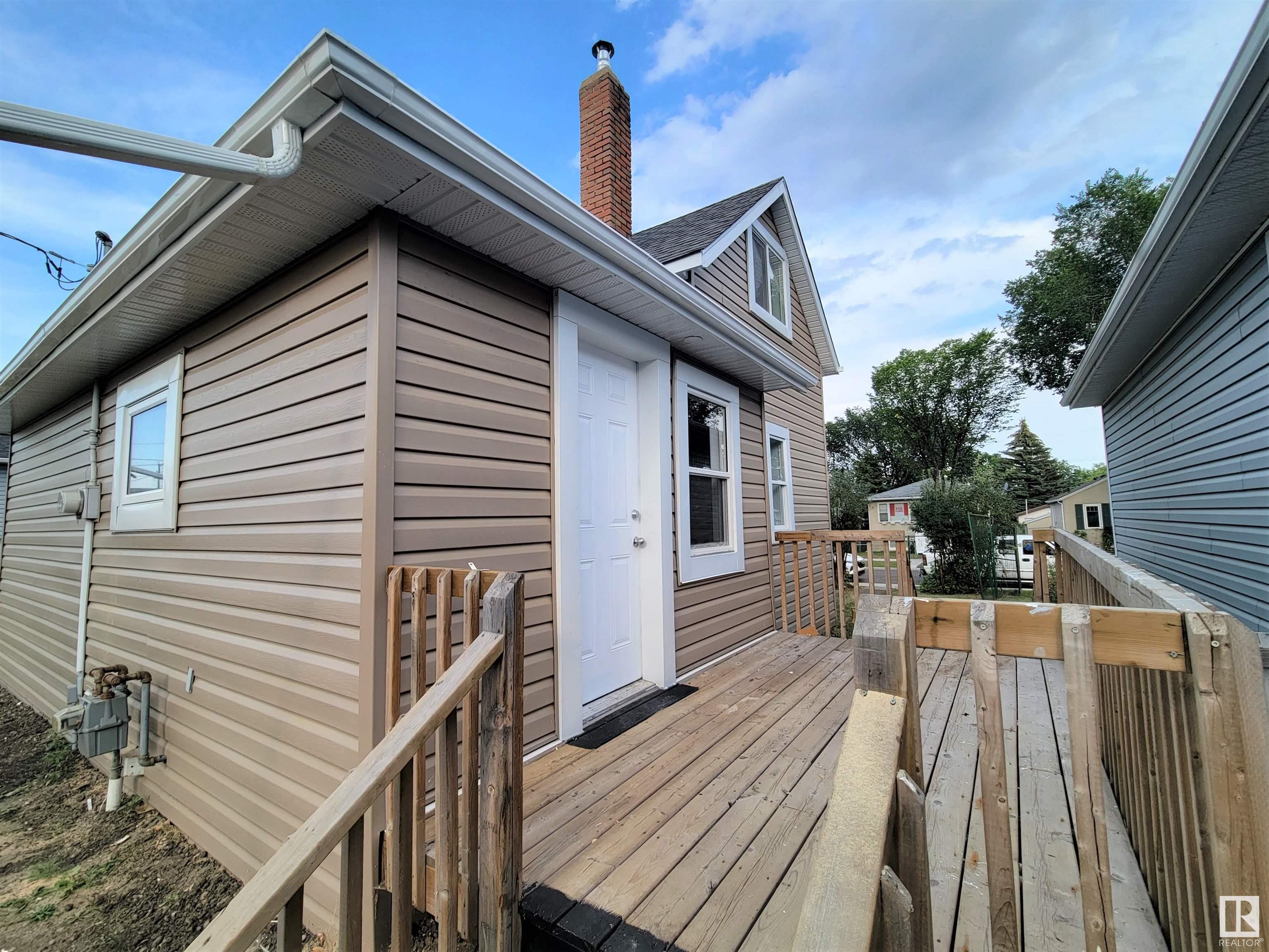     12018 77 ST NW NW , Edmonton,  ,T5B 2G7 ;  Listing Number: MLS E4414880