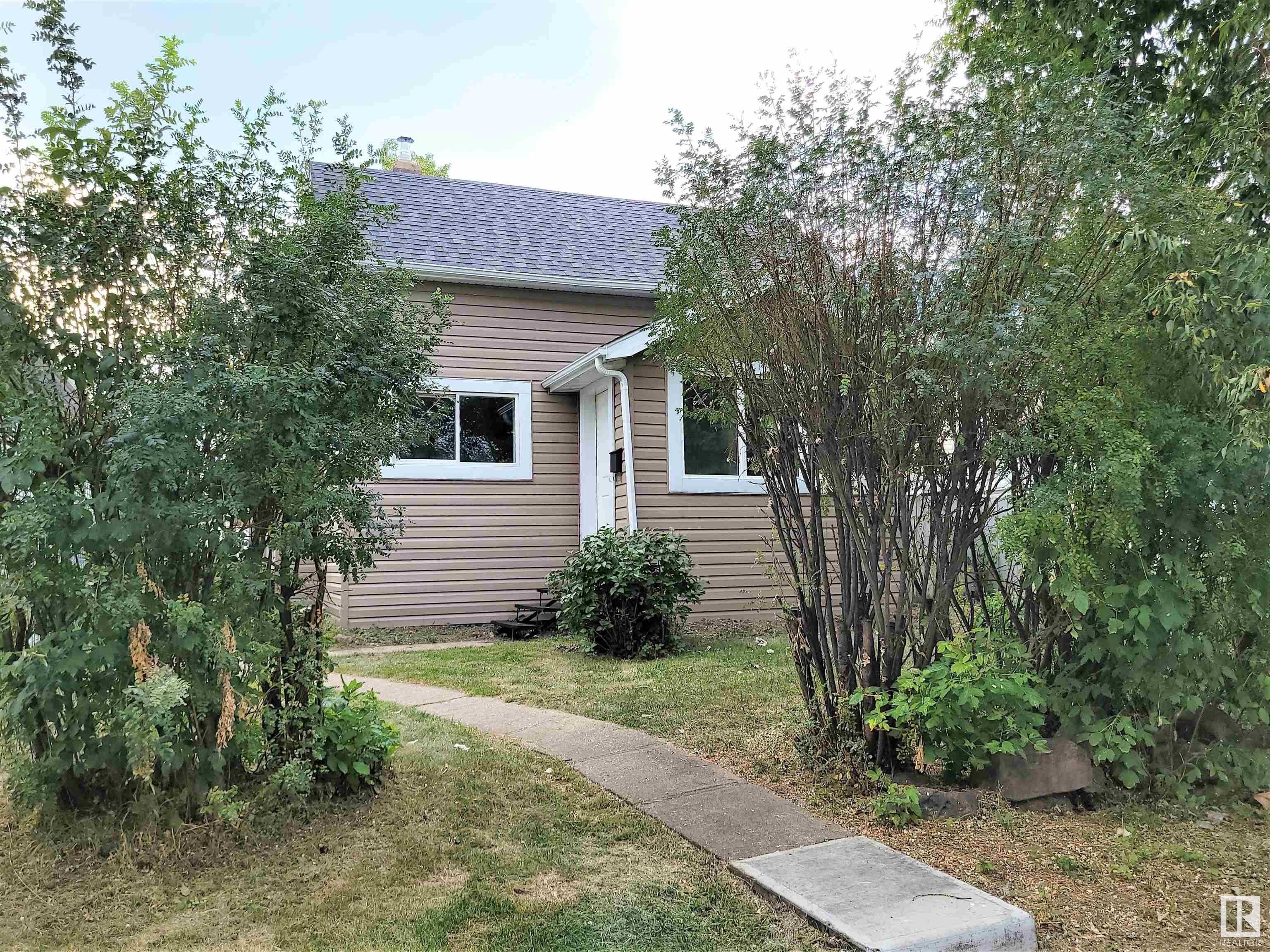      12018 77 ST NW NW , Edmonton,  ,T5B 2G7 ;  Listing Number: MLS E4414880
