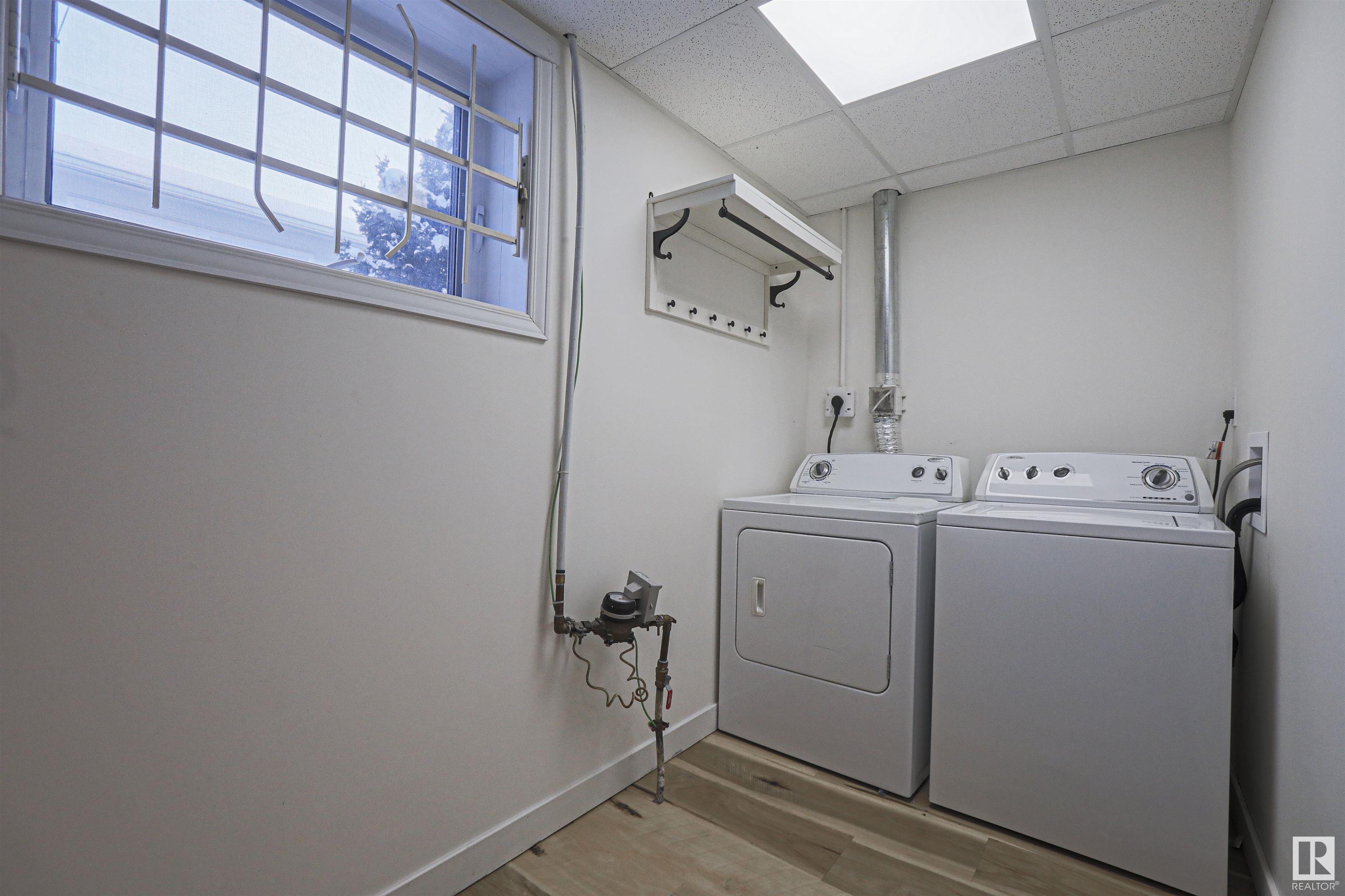      9354 72 AV NW , Edmonton,  ,T6E 0Y2 ;  Listing Number: MLS E4414882
