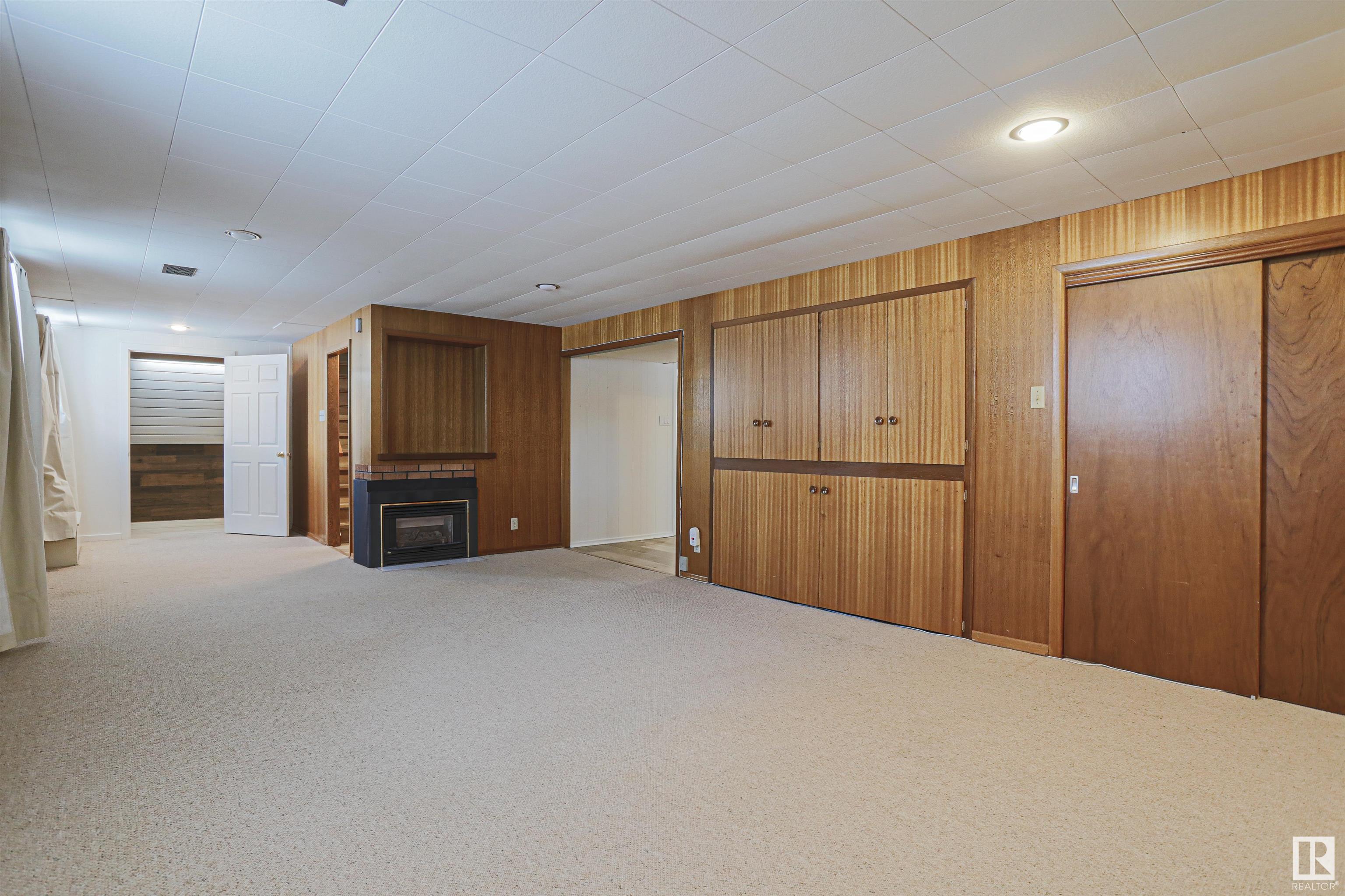      9354 72 AV NW , Edmonton,  ,T6E 0Y2 ;  Listing Number: MLS E4414882