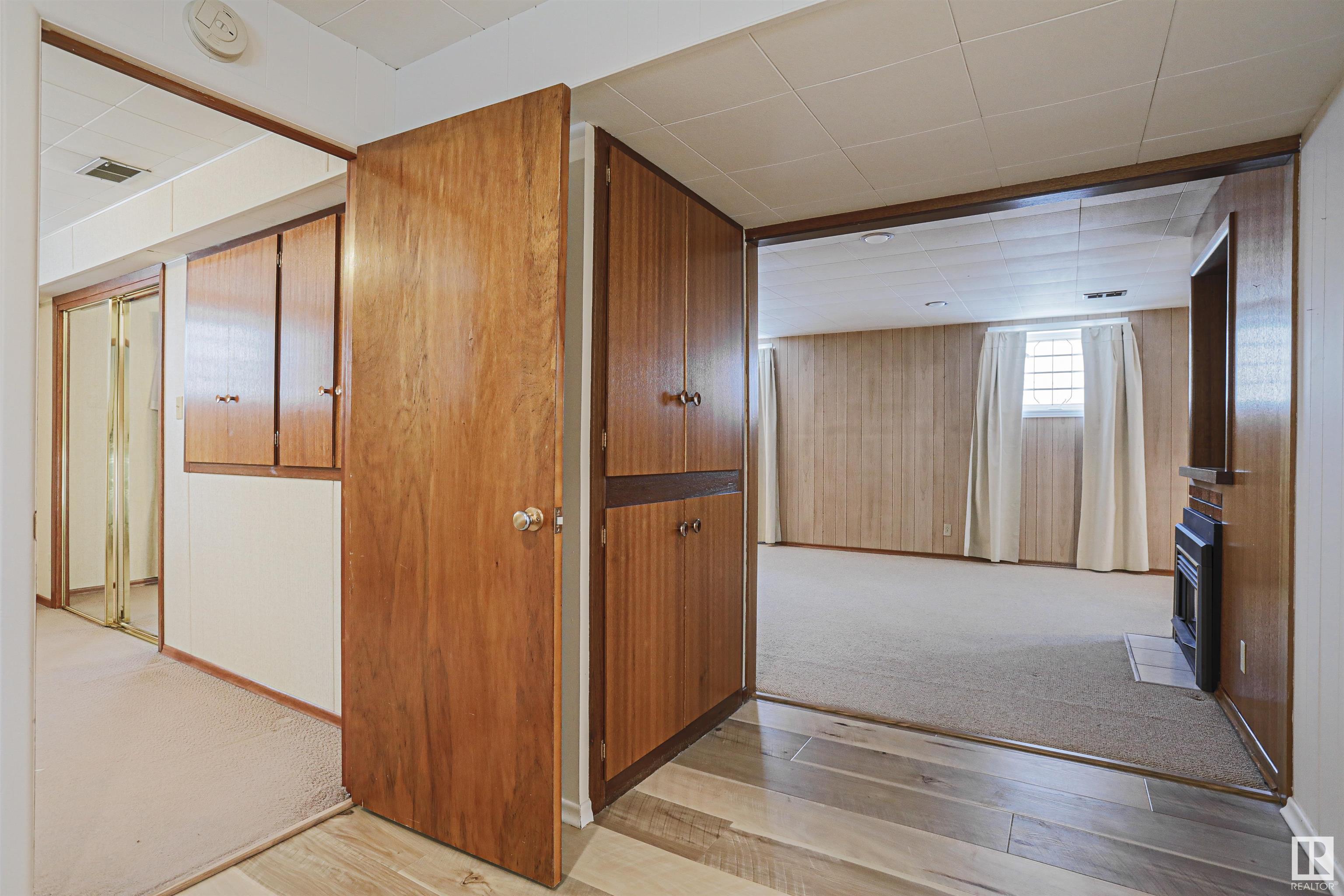      9354 72 AV NW , Edmonton,  ,T6E 0Y2 ;  Listing Number: MLS E4414882