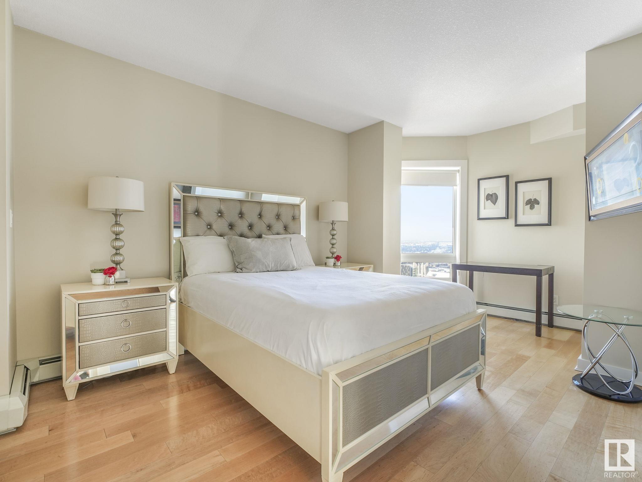      #2705 10152 104 ST NW , Edmonton,  ,T5J 0B6 ;  Listing Number: MLS E4414894