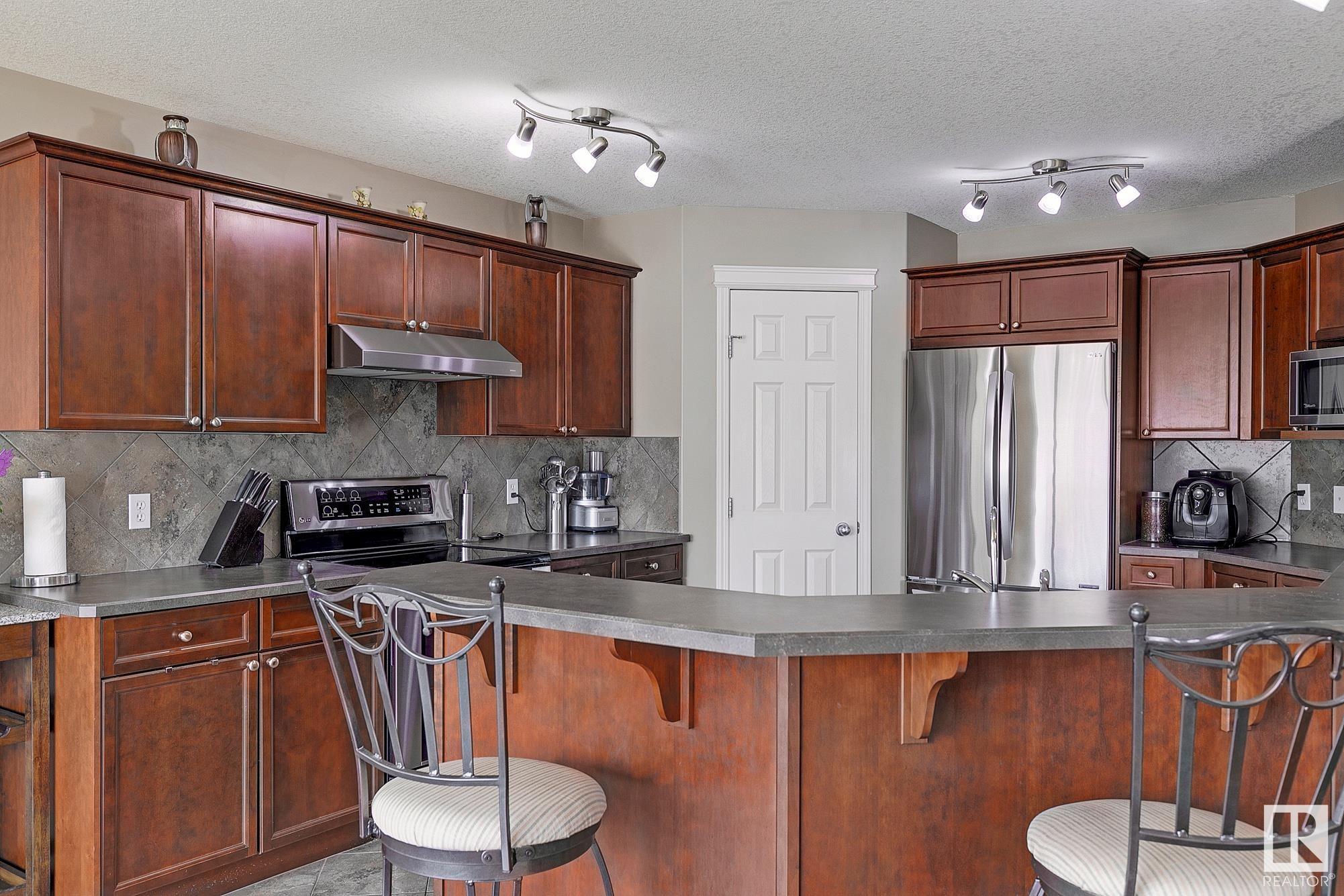      15539 48 ST NW NW , Edmonton,  ,T5Y 0B5 ;  Listing Number: MLS E4415012