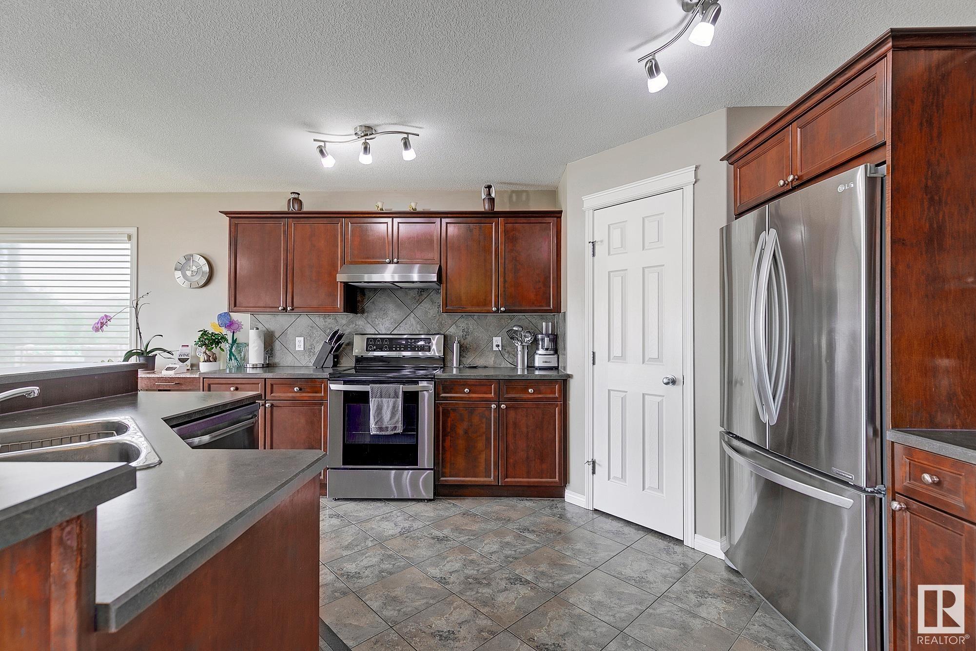      15539 48 ST NW NW , Edmonton,  ,T5Y 0B5 ;  Listing Number: MLS E4415012