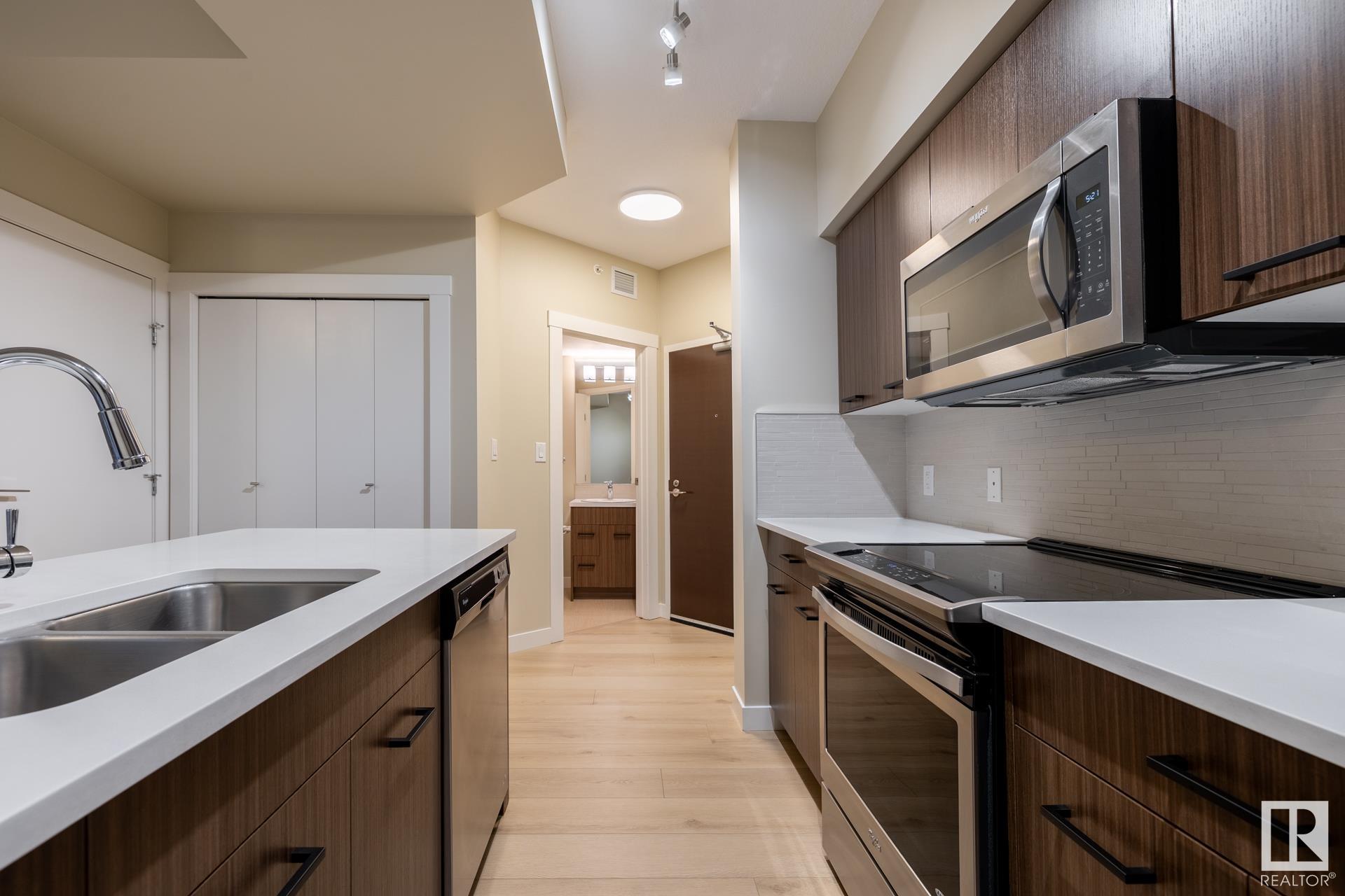      #1306 10410 102 AV NW , Edmonton,  ,T5J 0E9 ;  Listing Number: MLS E4415022