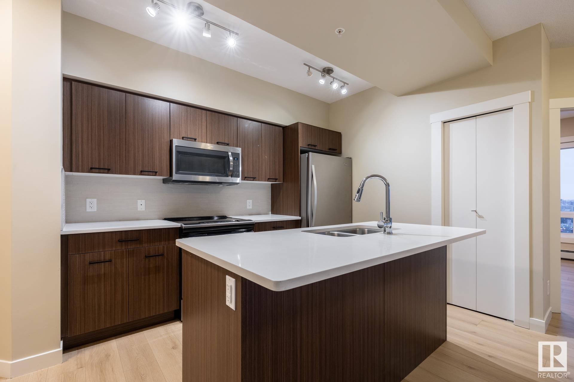      #1306 10410 102 AV NW , Edmonton,  ,T5J 0E9 ;  Listing Number: MLS E4415022