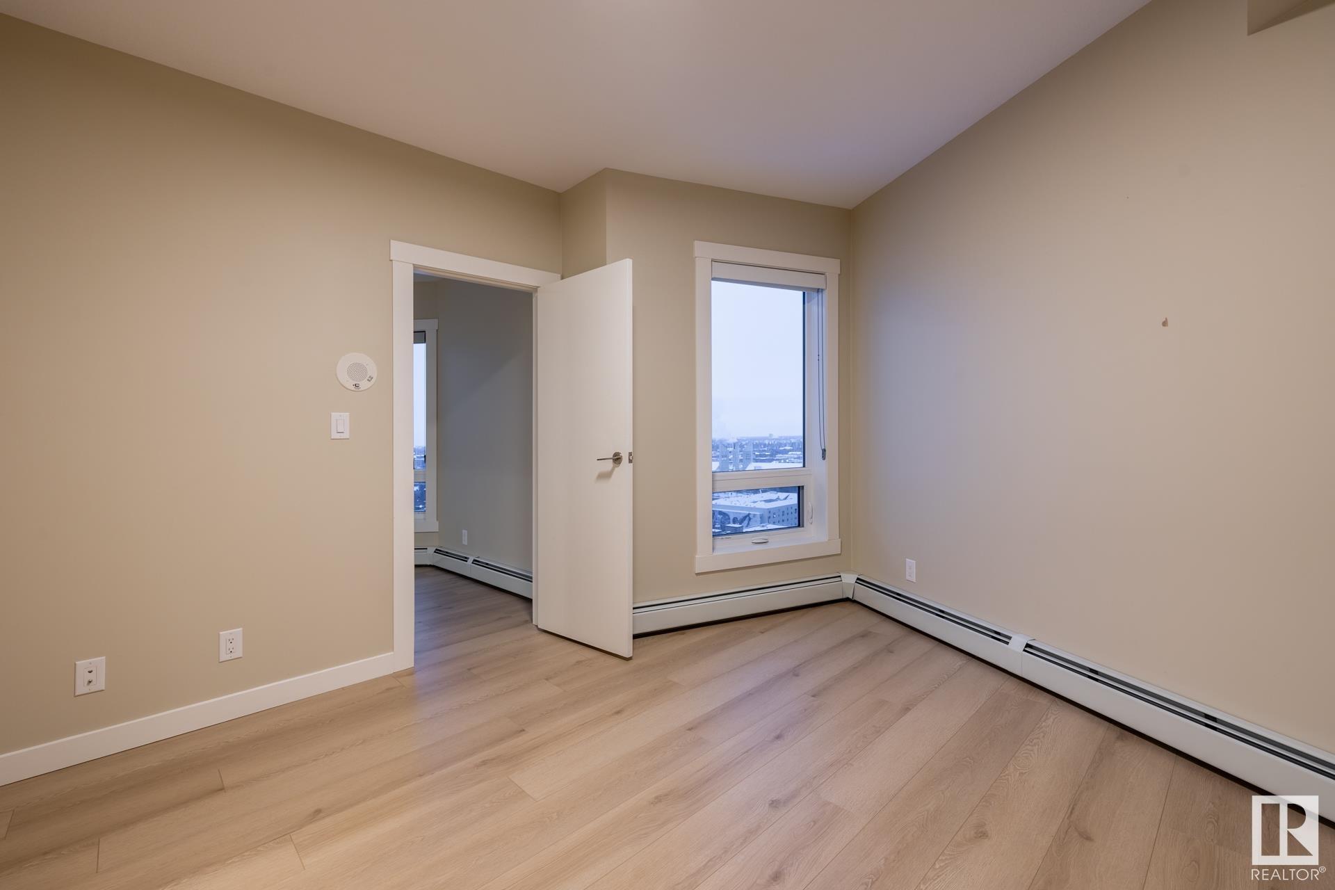      #1306 10410 102 AV NW , Edmonton,  ,T5J 0E9 ;  Listing Number: MLS E4415022