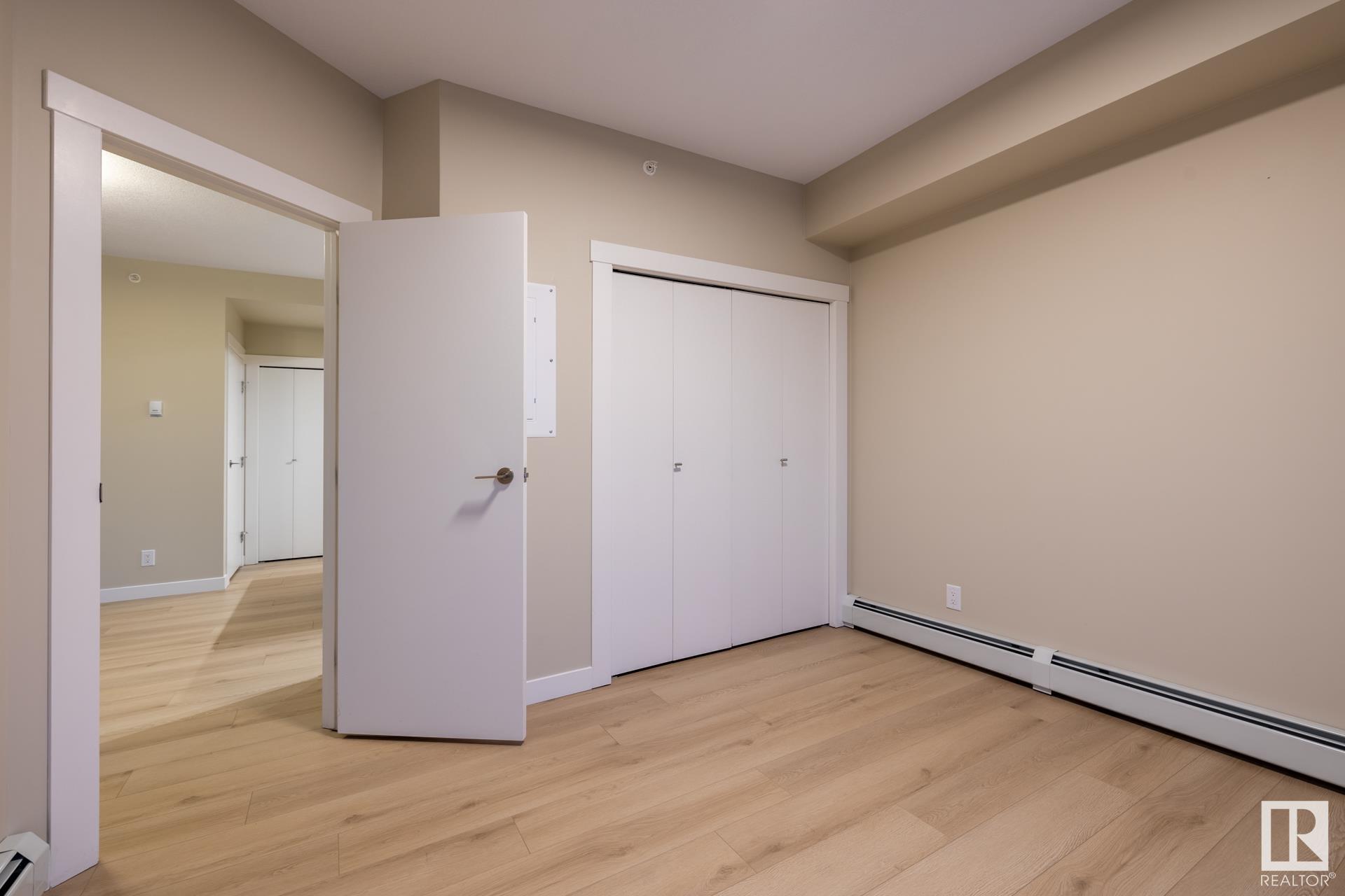      #1306 10410 102 AV NW , Edmonton,  ,T5J 0E9 ;  Listing Number: MLS E4415022