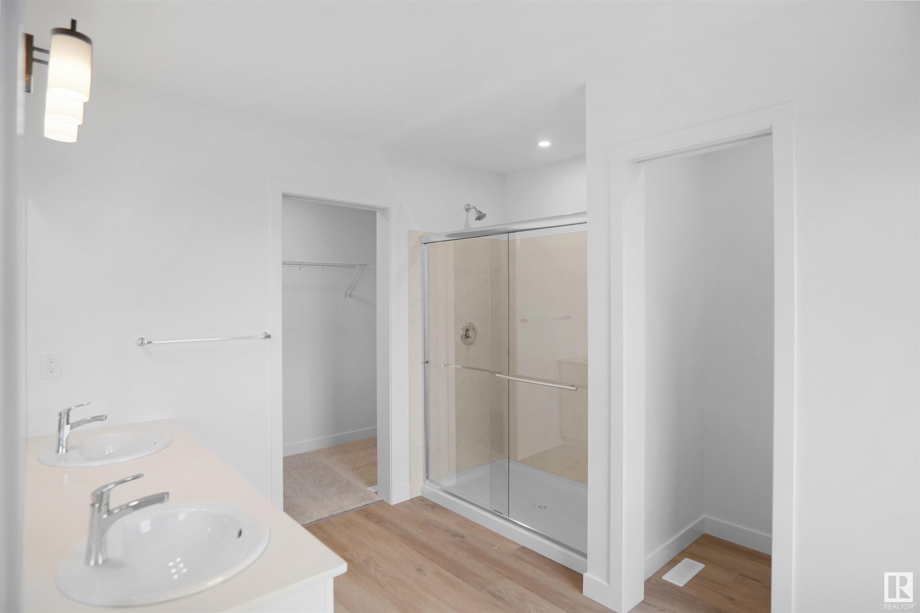      2612 206 ST NW , Edmonton,  ,T6M 1P8 ;  Listing Number: MLS E4415035