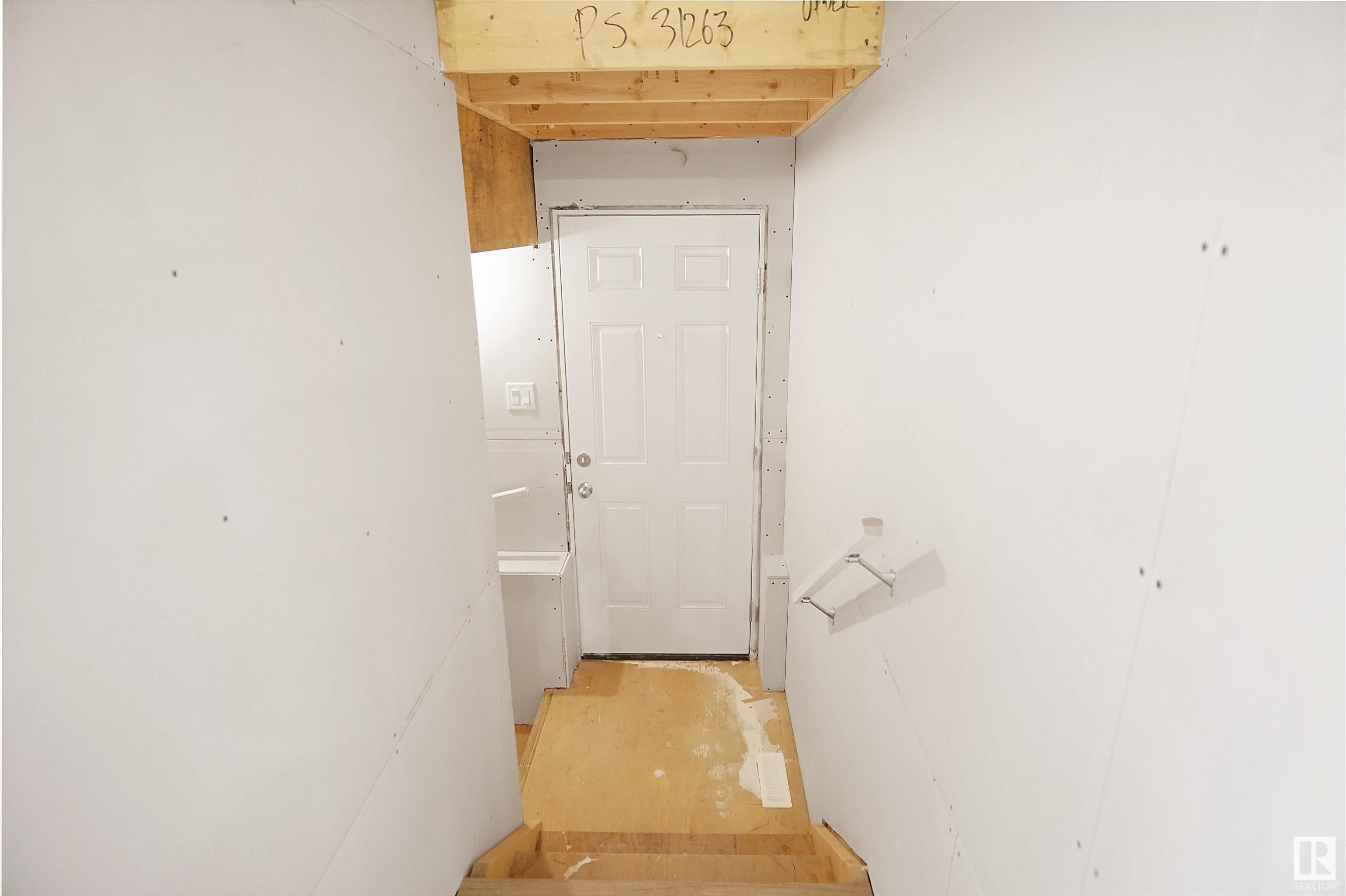      2612 206 ST NW , Edmonton,  ,T6M 1P8 ;  Listing Number: MLS E4415035
