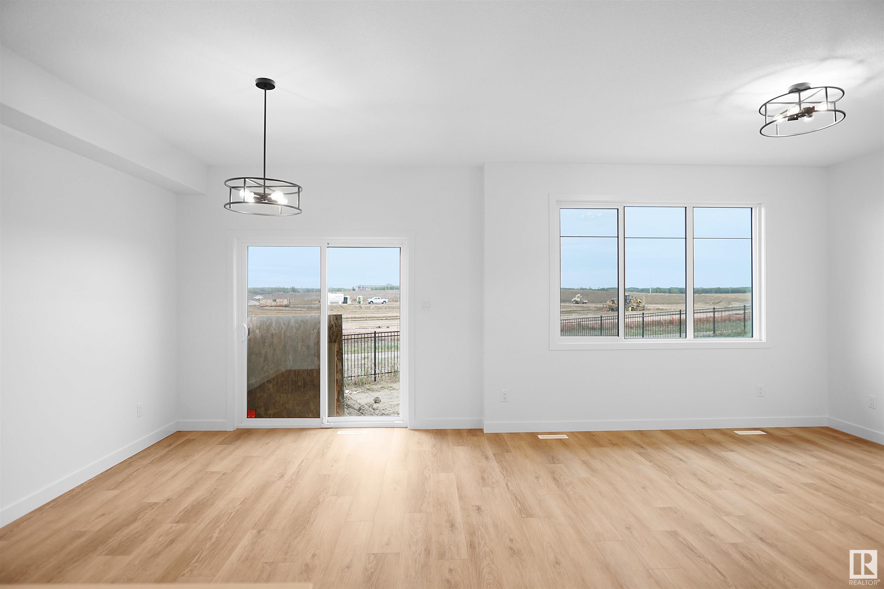      2612 206 ST NW , Edmonton,  ,T6M 1P8 ;  Listing Number: MLS E4415035
