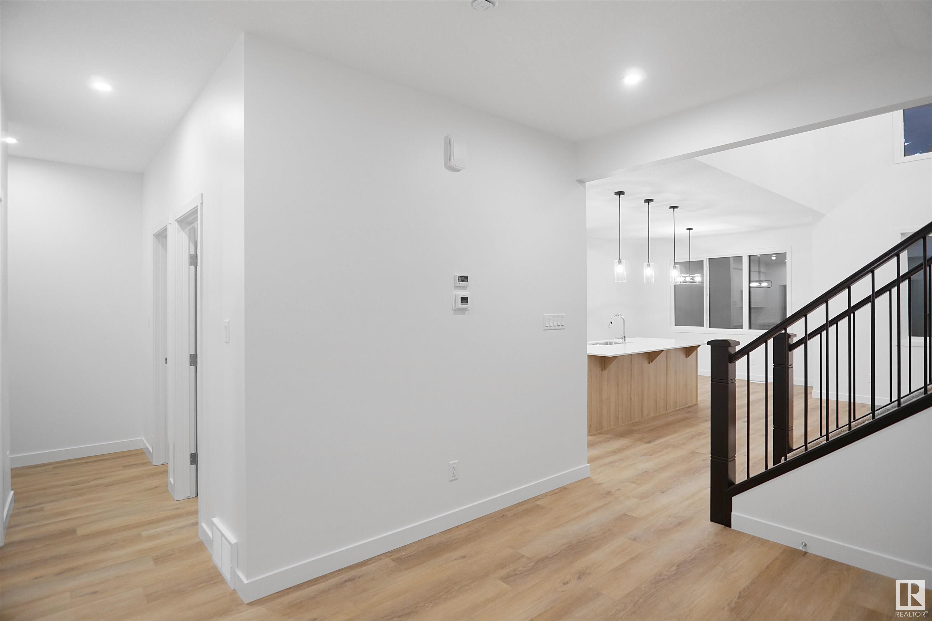      2616 206 ST NW , Edmonton,  ,T6M 1P2 ;  Listing Number: MLS E4415036