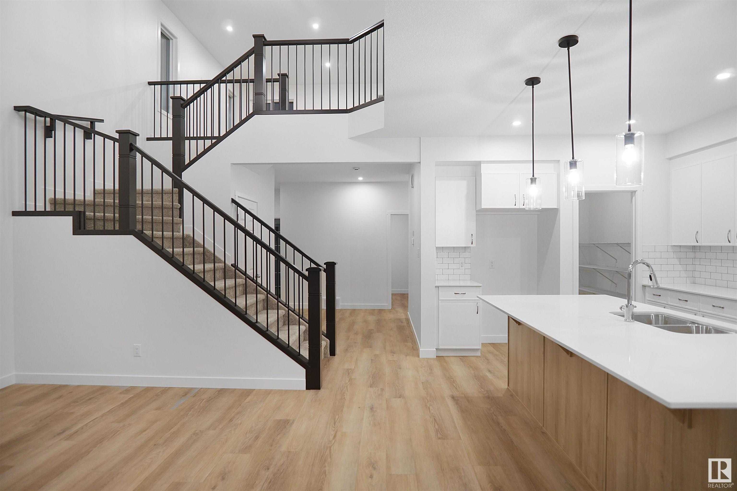     2616 206 ST NW , Edmonton,  ,T6M 1P2 ;  Listing Number: MLS E4415036