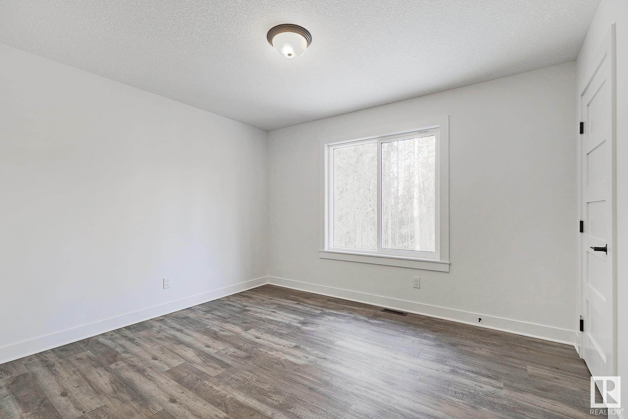      311 55504 RR 13 , Rural Lac Ste. Anne County,  ,T0E 1V0 ;  Listing Number: MLS E4415051