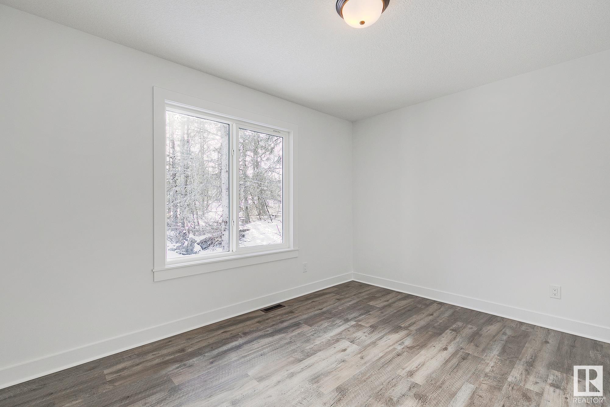      311 55504 RR 13 , Rural Lac Ste. Anne County,  ,T0E 1V0 ;  Listing Number: MLS E4415051
