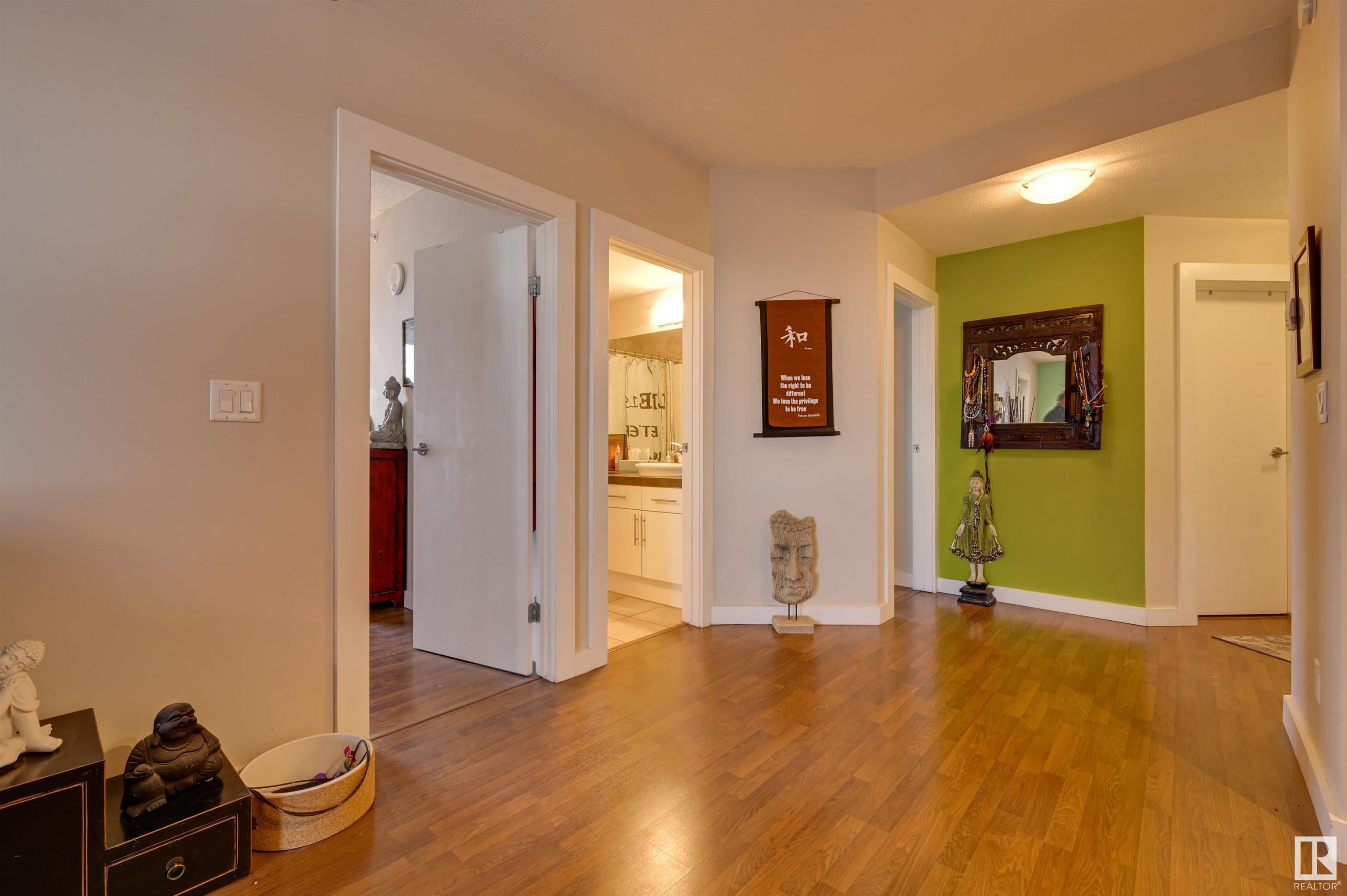      #2005 10136 104 ST NW , Edmonton,  ,T5J 0B5 ;  Listing Number: MLS E4415054