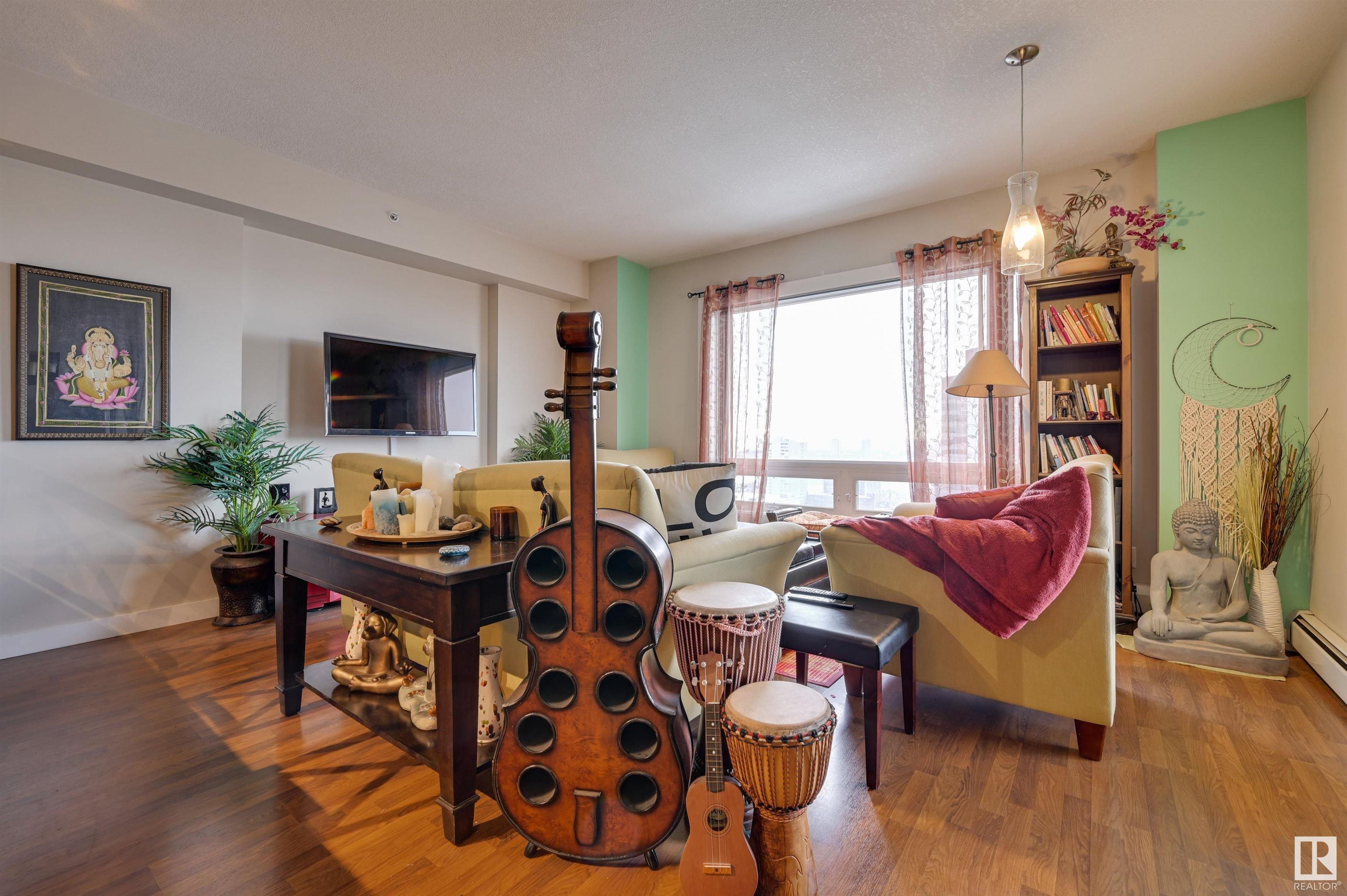      #2005 10136 104 ST NW , Edmonton,  ,T5J 0B5 ;  Listing Number: MLS E4415054