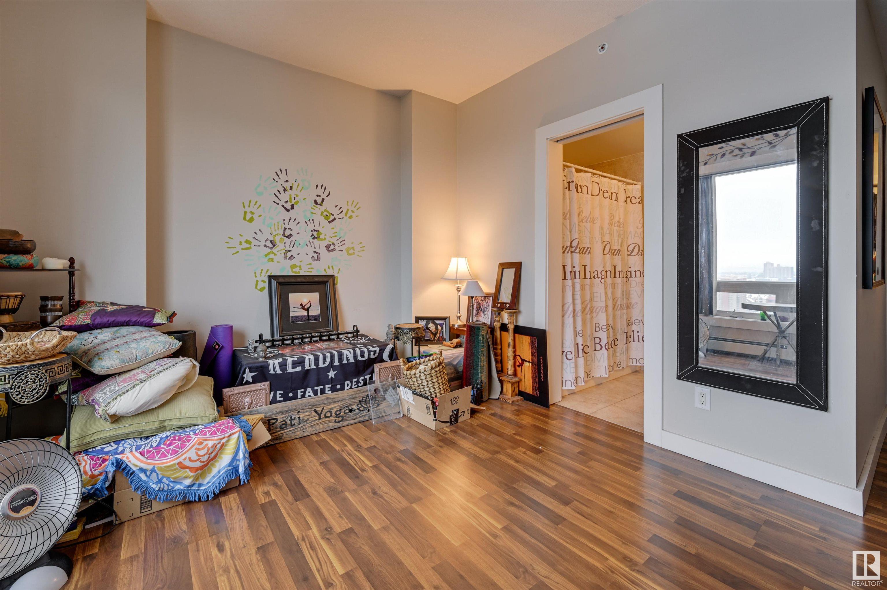      #2005 10136 104 ST NW , Edmonton,  ,T5J 0B5 ;  Listing Number: MLS E4415054