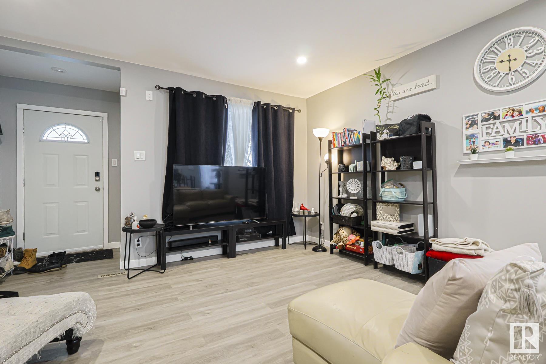      11540 83 ST NW , Edmonton,  ,T5B 2Y5 ;  Listing Number: MLS E4415055