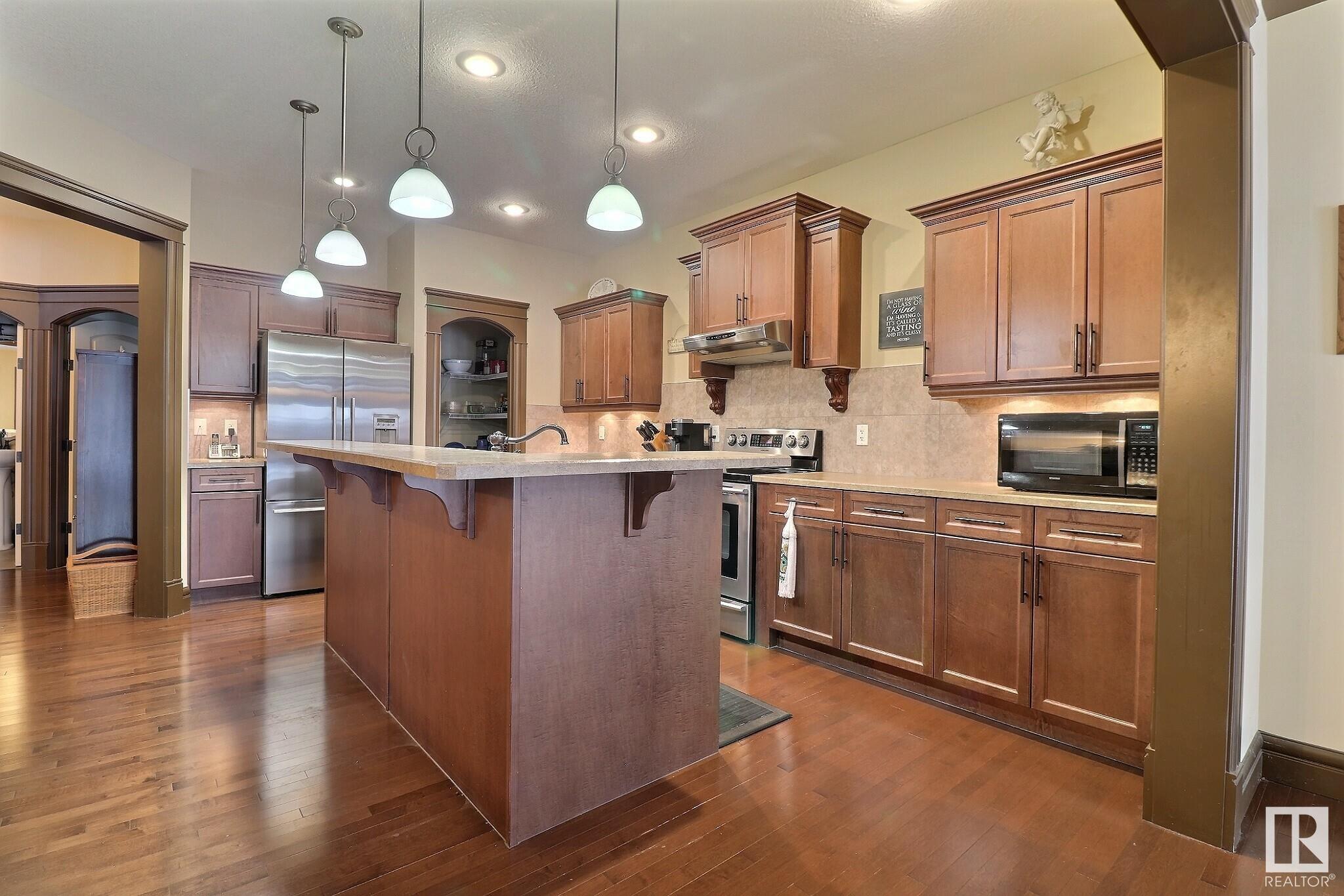      5315 SUNVIEW LN , Sherwood Park,  ,T8H 0K4 ;  Listing Number: MLS E4415056