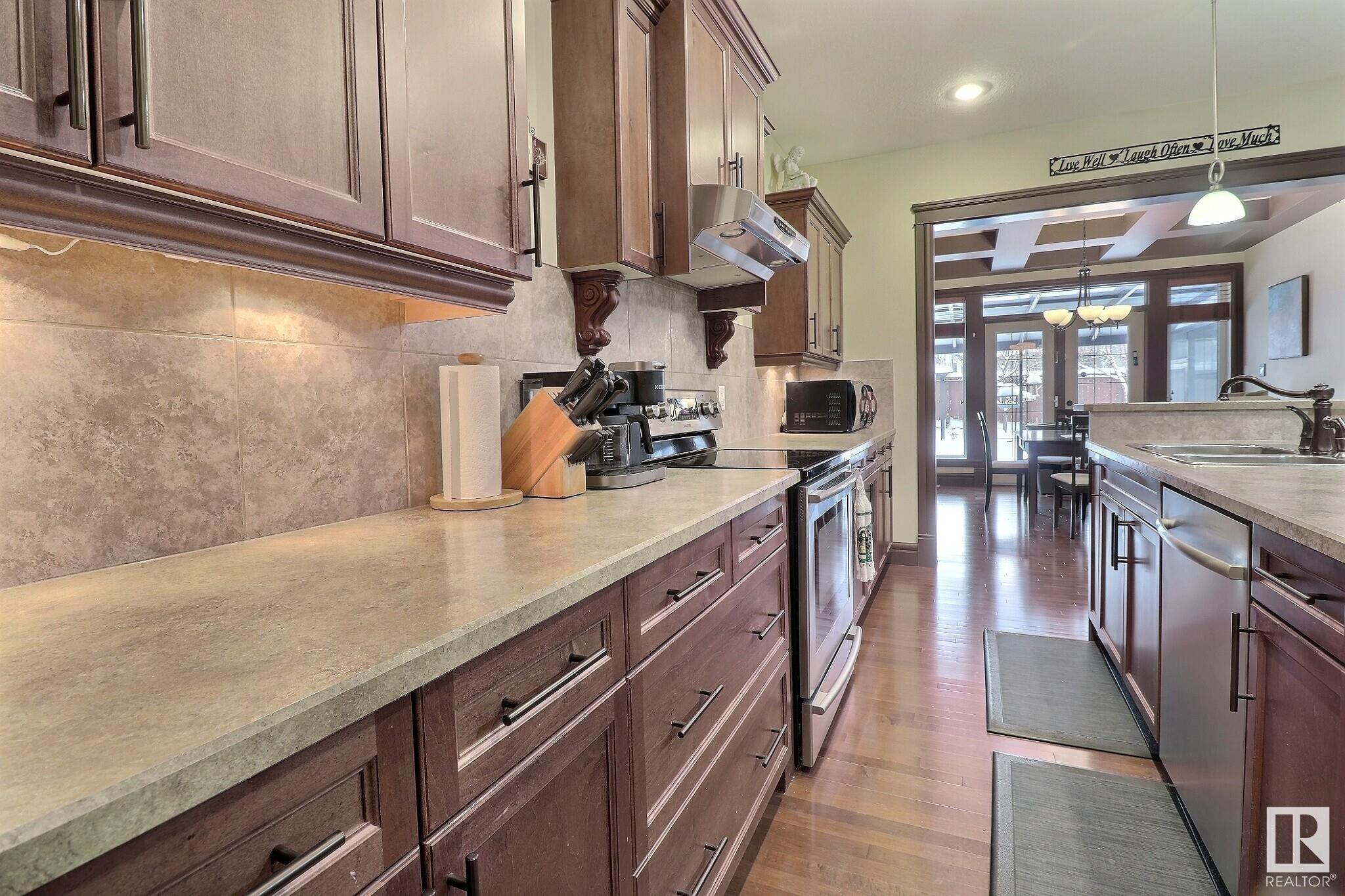      5315 SUNVIEW LN , Sherwood Park,  ,T8H 0K4 ;  Listing Number: MLS E4415056