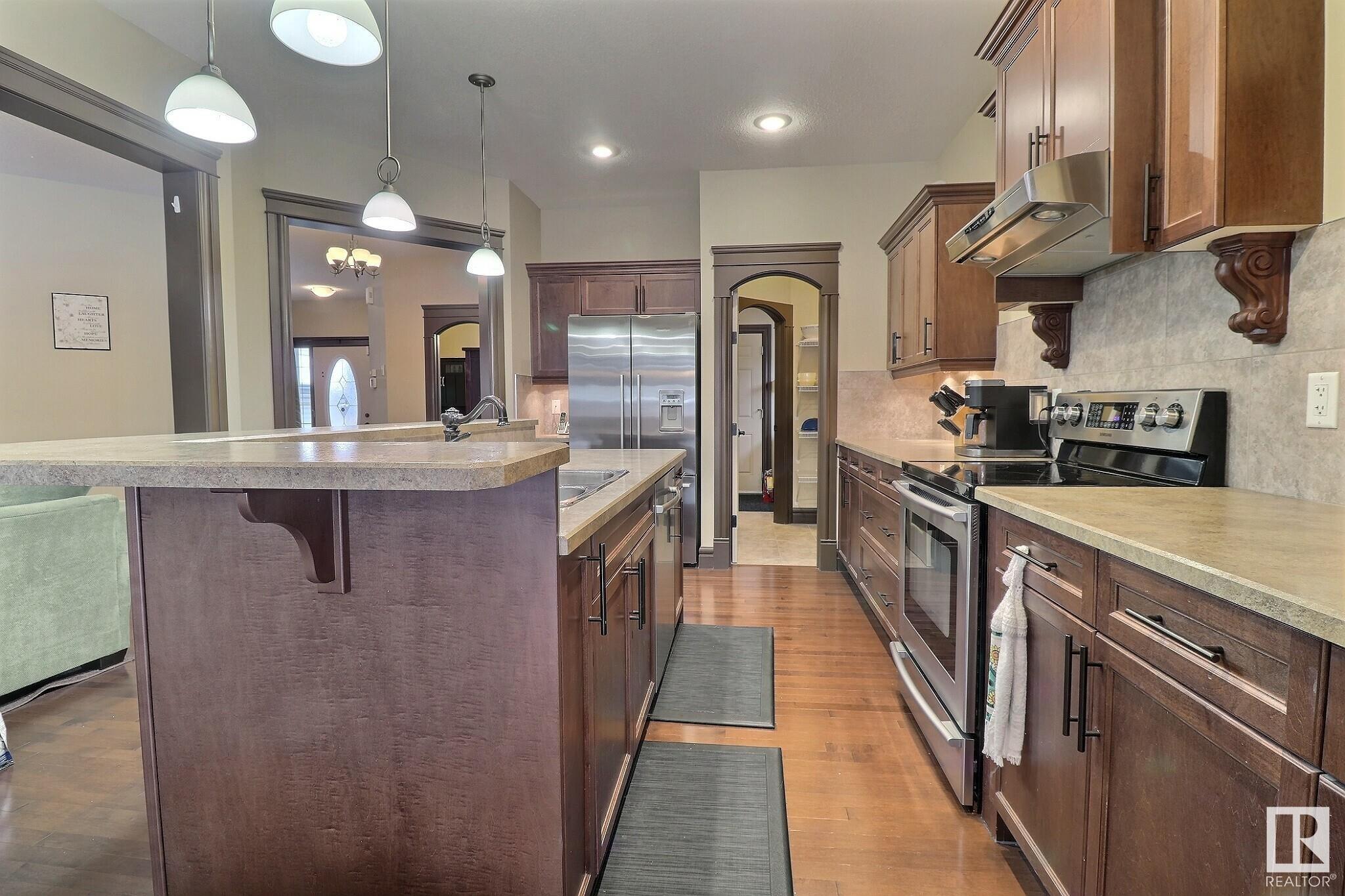      5315 SUNVIEW LN , Sherwood Park,  ,T8H 0K4 ;  Listing Number: MLS E4415056