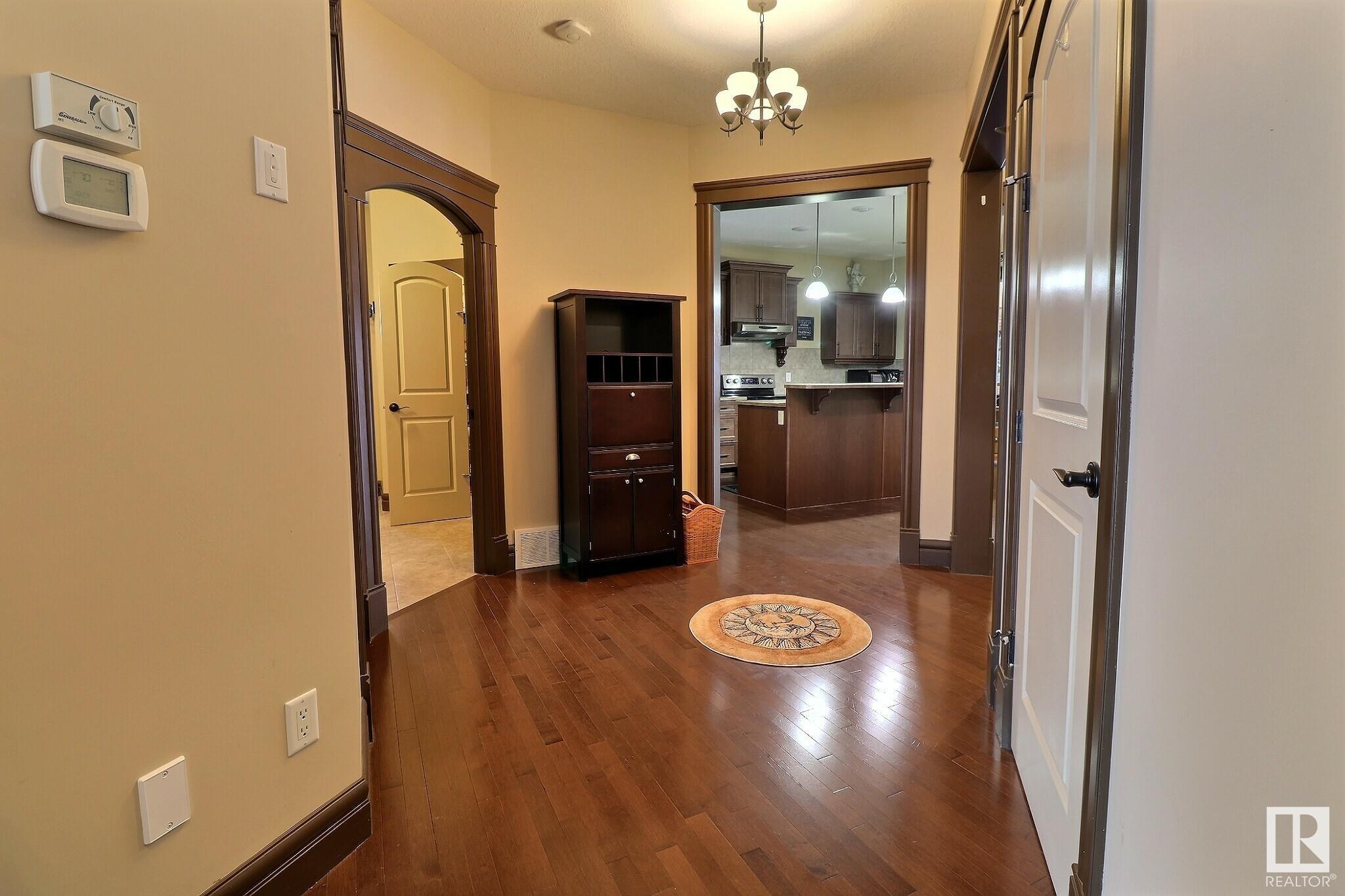      5315 SUNVIEW LN , Sherwood Park,  ,T8H 0K4 ;  Listing Number: MLS E4415056