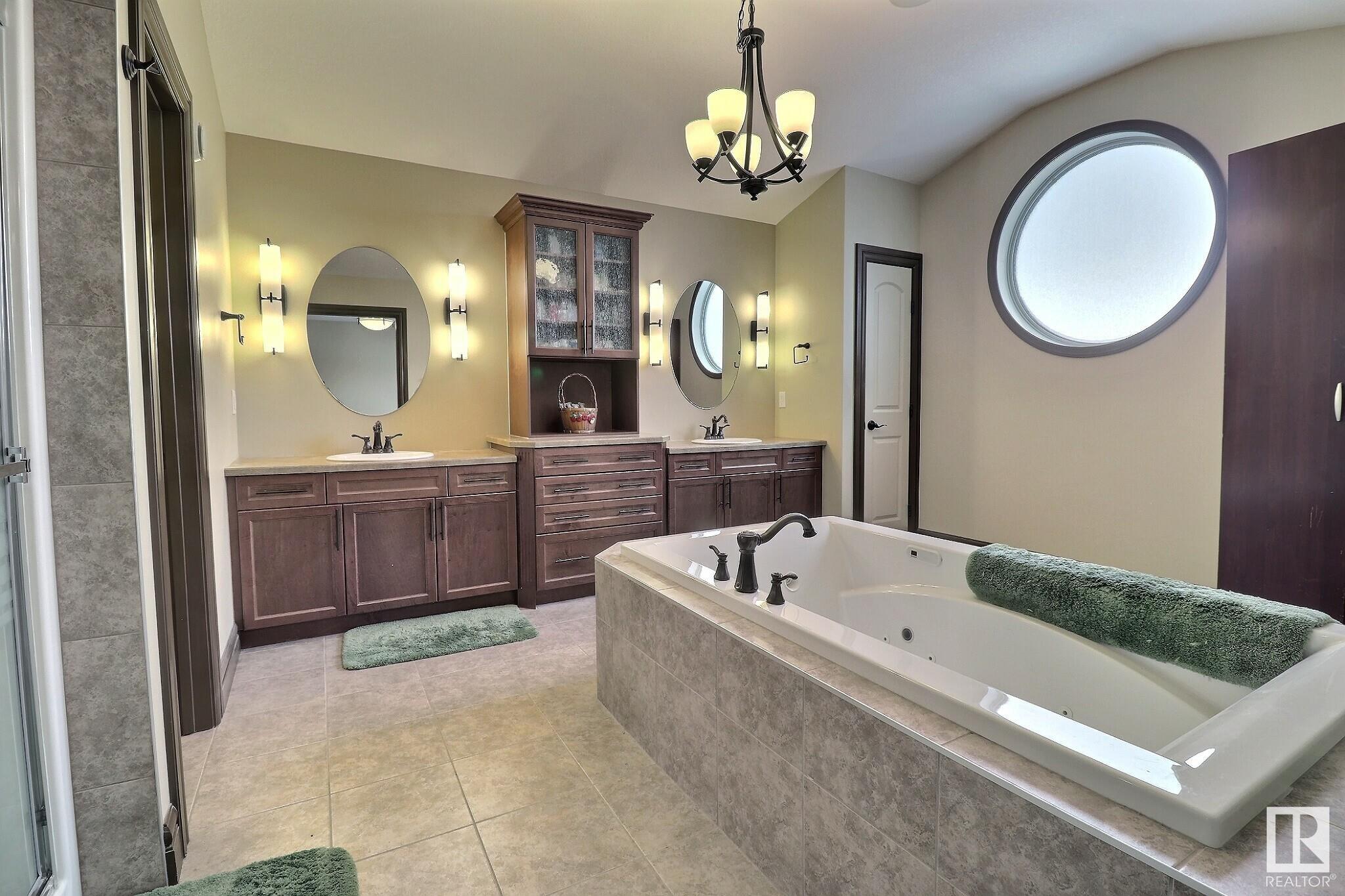      5315 SUNVIEW LN , Sherwood Park,  ,T8H 0K4 ;  Listing Number: MLS E4415056