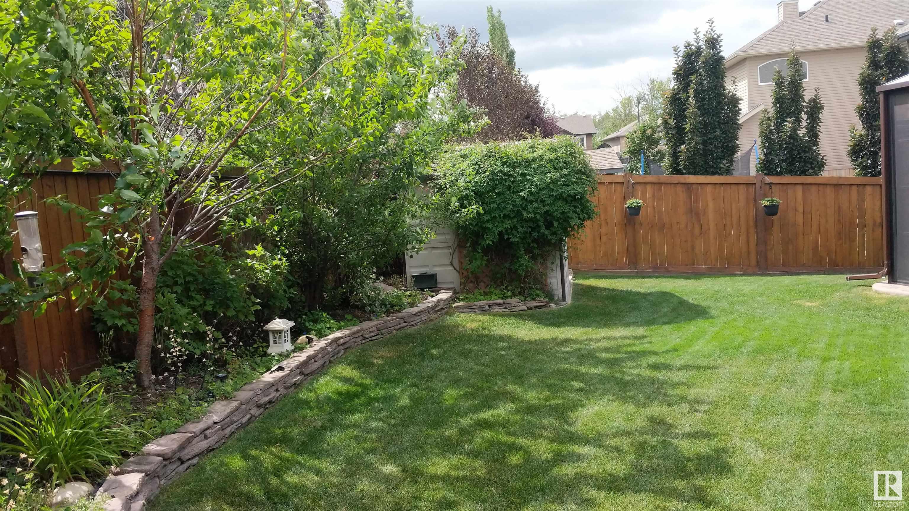      5315 SUNVIEW LN , Sherwood Park,  ,T8H 0K4 ;  Listing Number: MLS E4415056