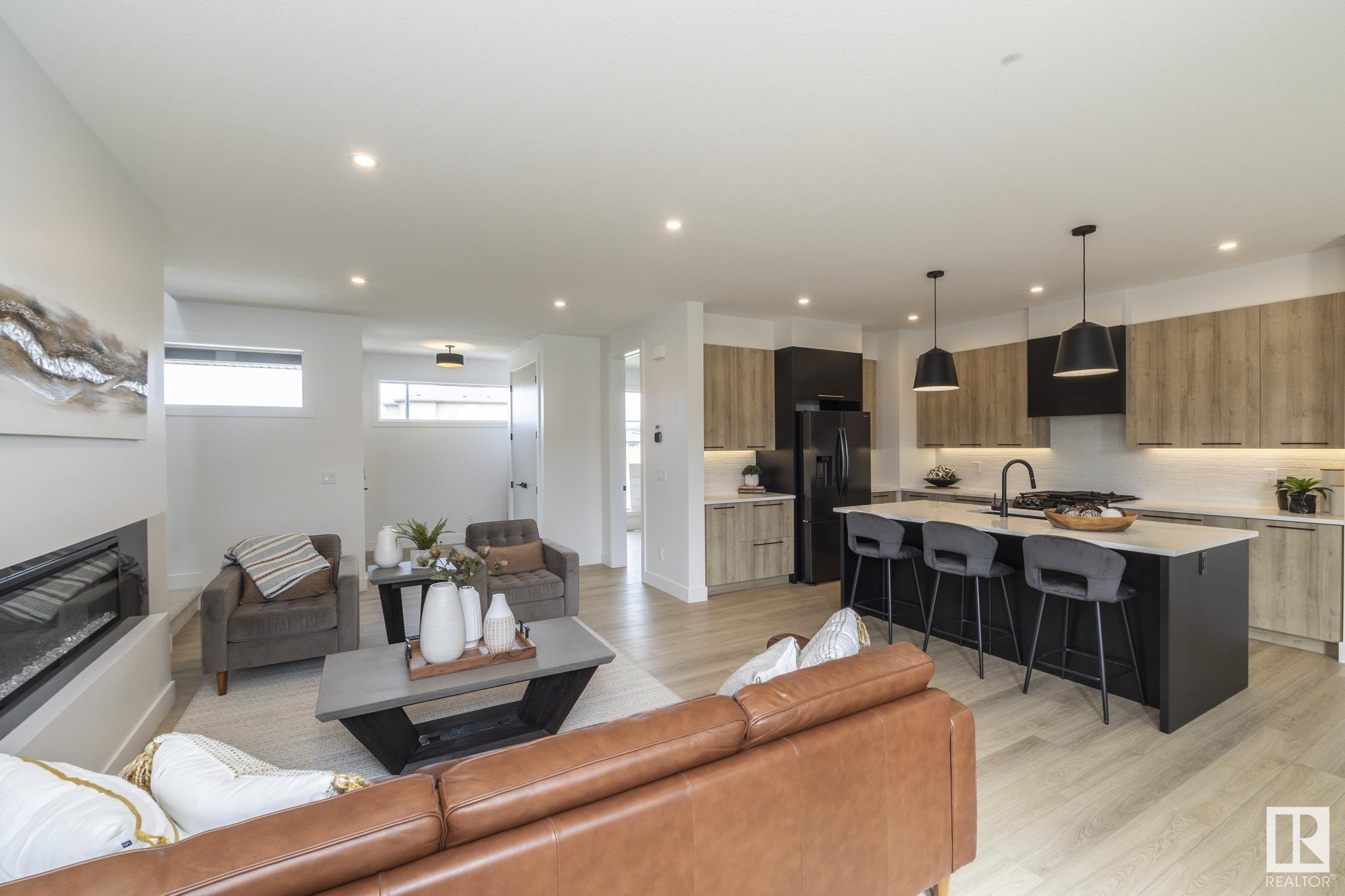     4541 KNIGHT WD SW , Edmonton,  ,T6W 4B7 ;  Listing Number: MLS E4415061