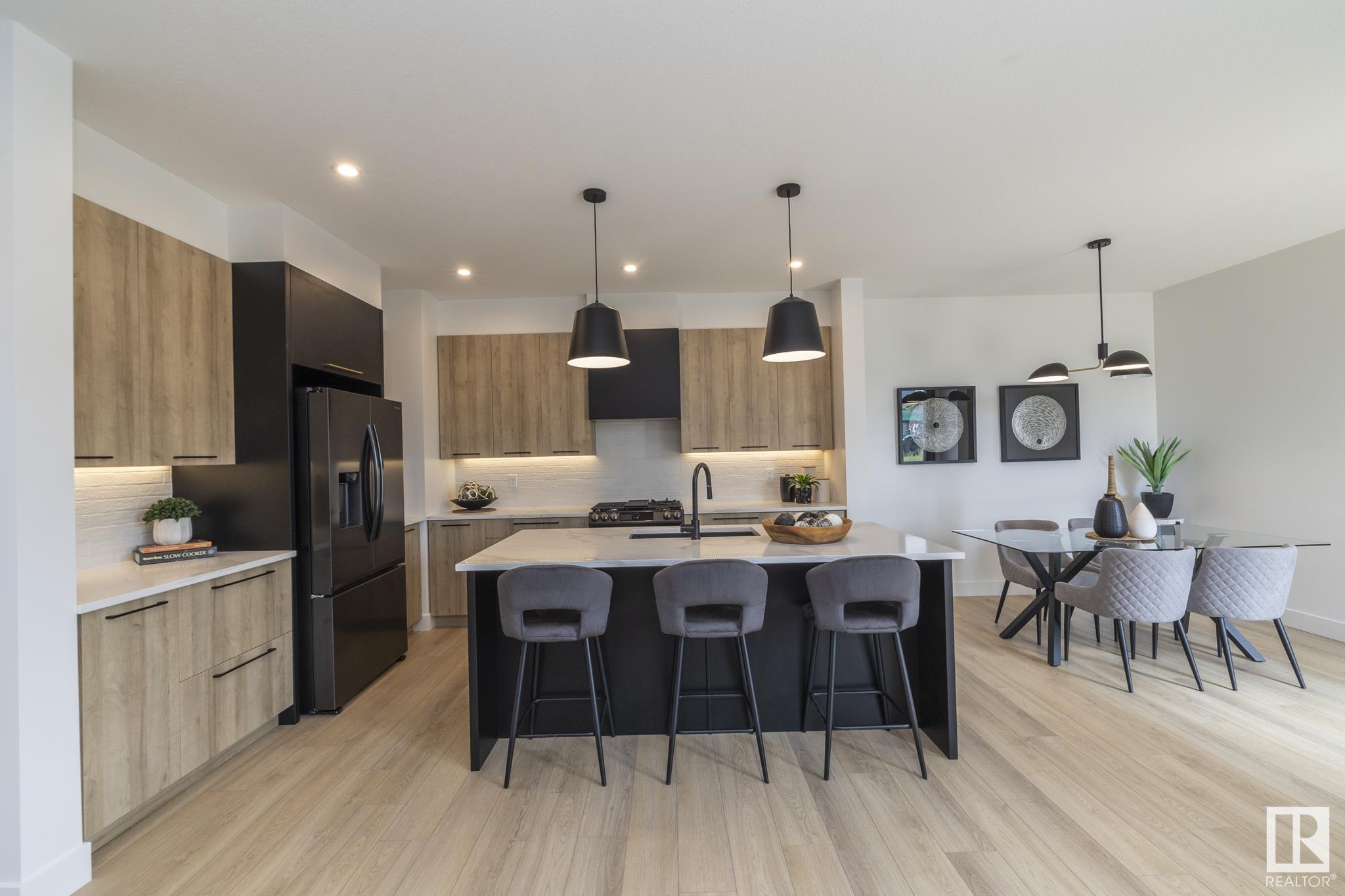      4541 KNIGHT WD SW , Edmonton,  ,T6W 4B7 ;  Listing Number: MLS E4415061