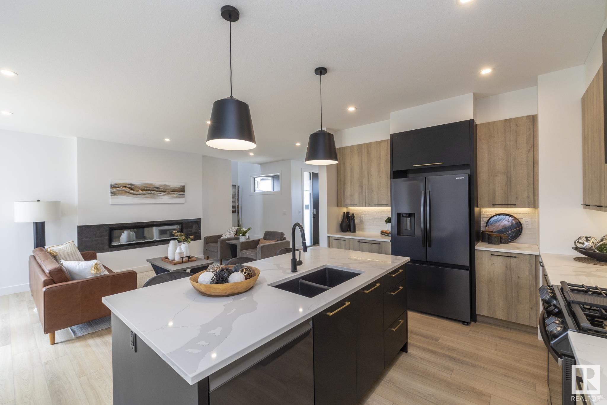      4541 KNIGHT WD SW , Edmonton,  ,T6W 4B7 ;  Listing Number: MLS E4415061