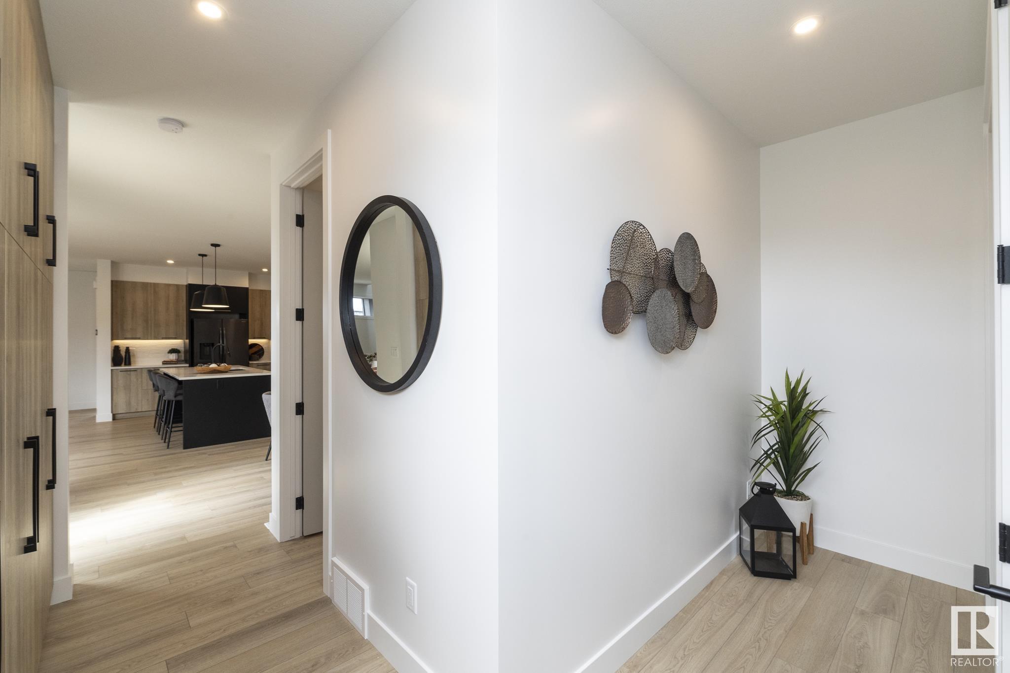      4541 KNIGHT WD SW , Edmonton,  ,T6W 4B7 ;  Listing Number: MLS E4415061