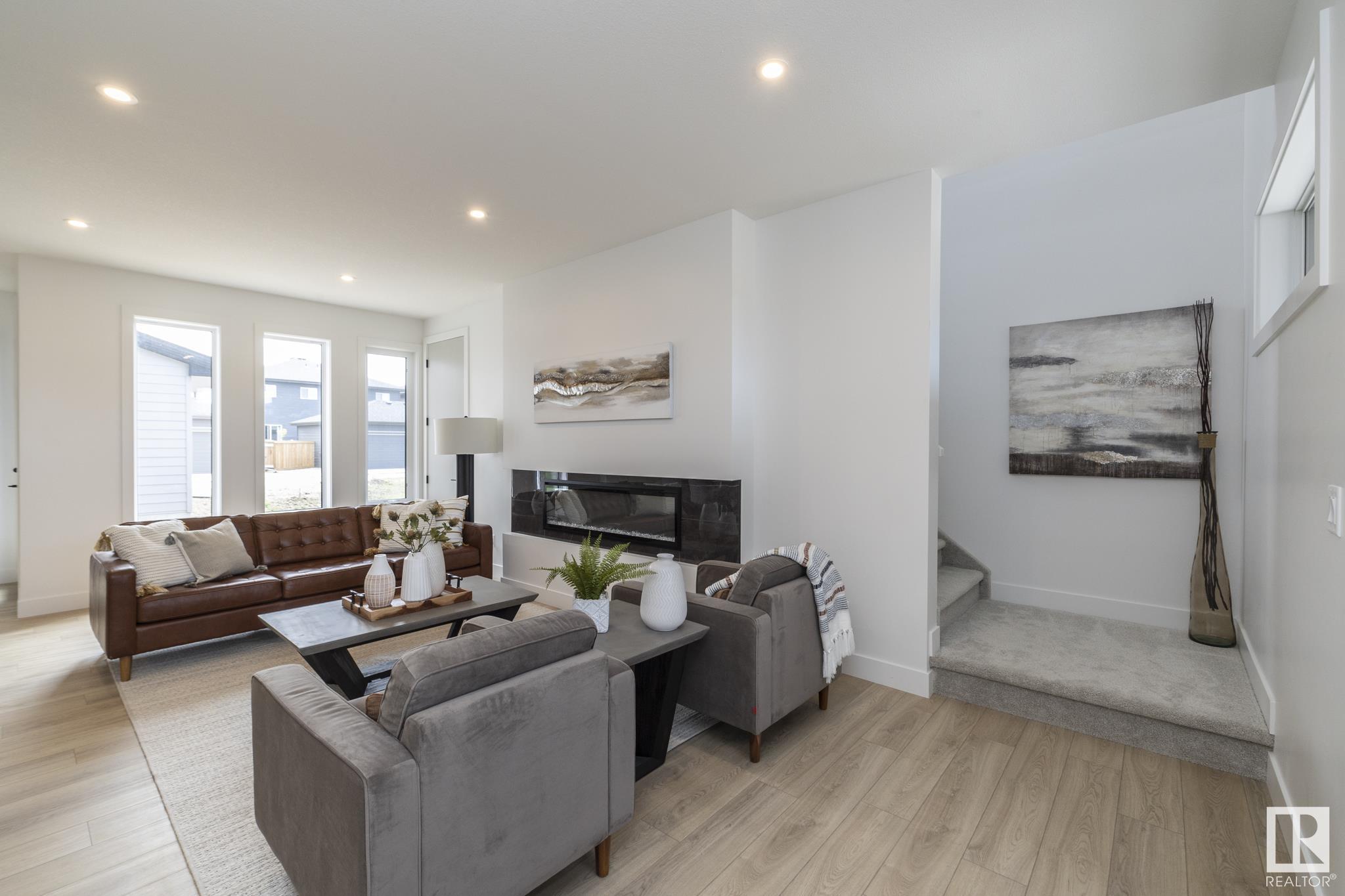      4541 KNIGHT WD SW , Edmonton,  ,T6W 4B7 ;  Listing Number: MLS E4415061