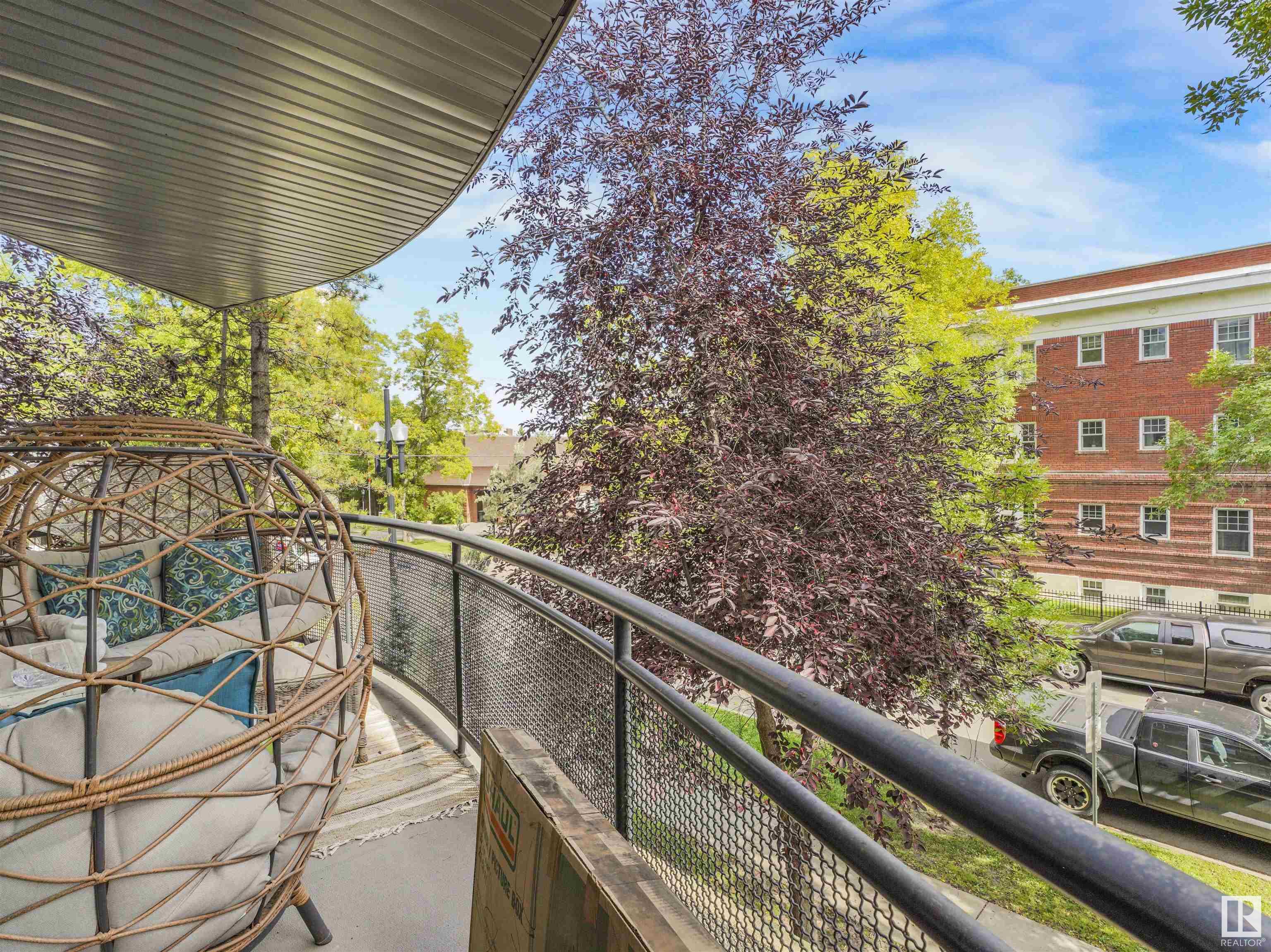      #204 11415 100 AV NW , Edmonton,  ,T5K 0J5 ;  Listing Number: MLS E4415073
