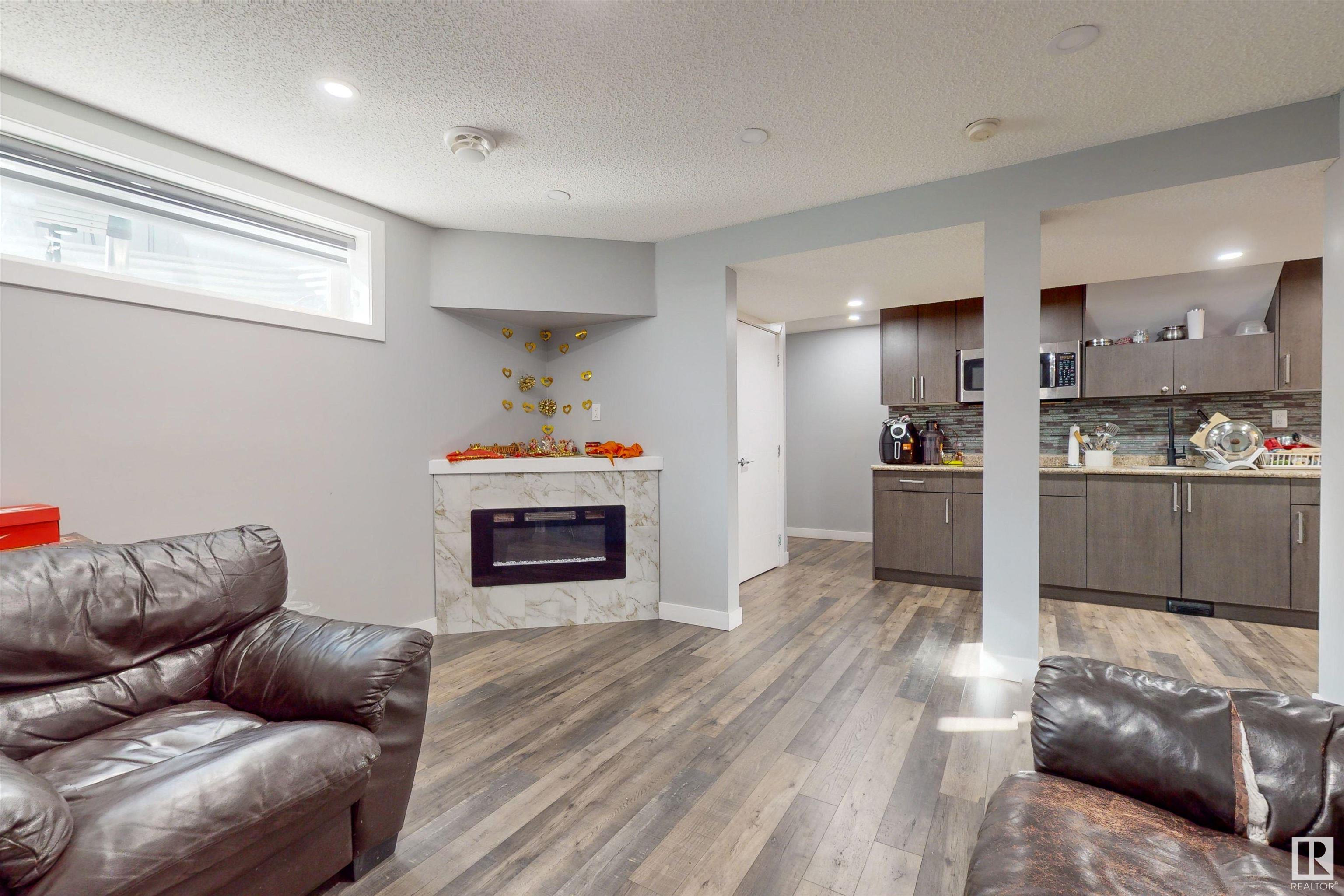      503 89 ST SW , Edmonton,  ,T6X 1C9 ;  Listing Number: MLS E4415082