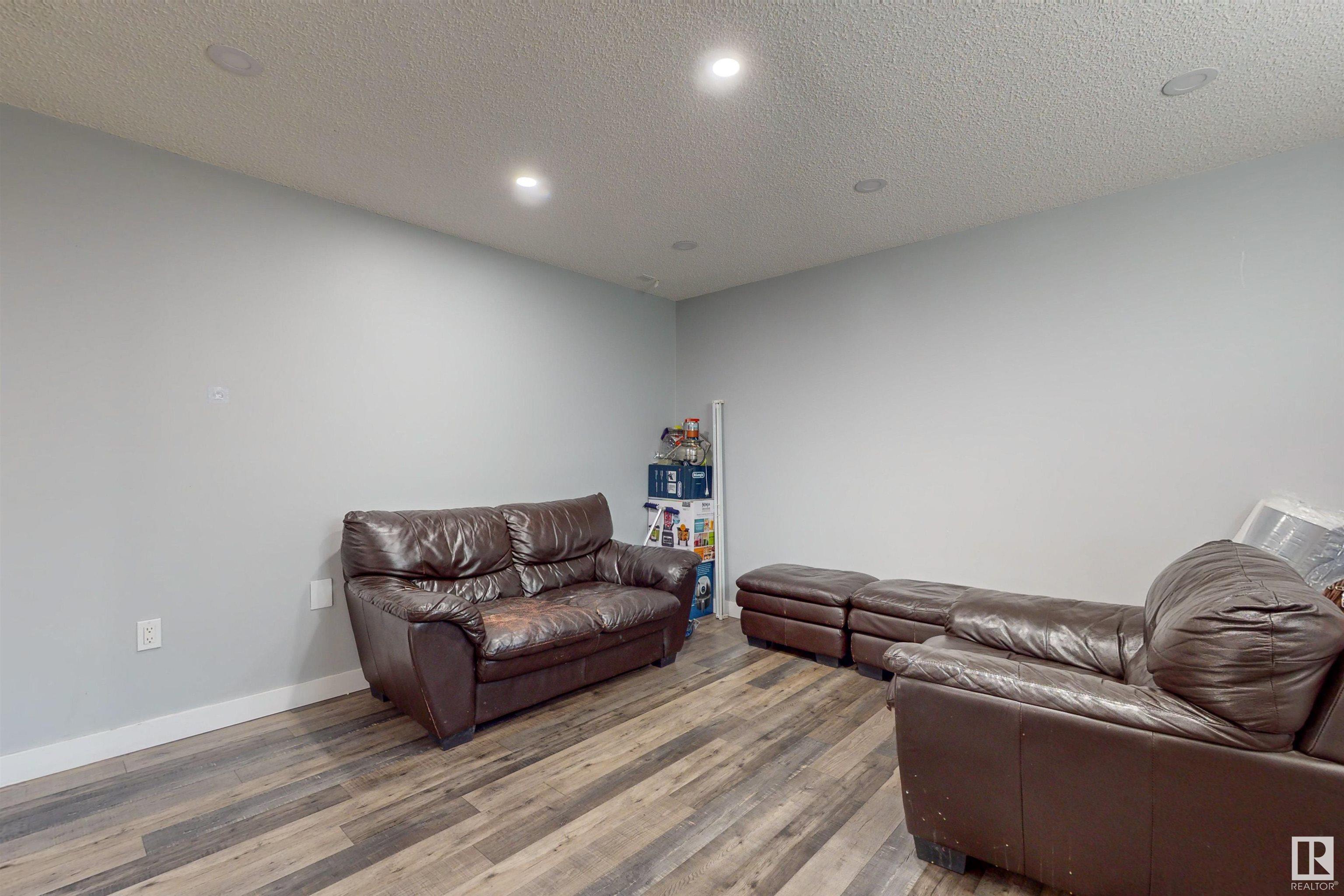     503 89 ST SW , Edmonton,  ,T6X 1C9 ;  Listing Number: MLS E4415082
