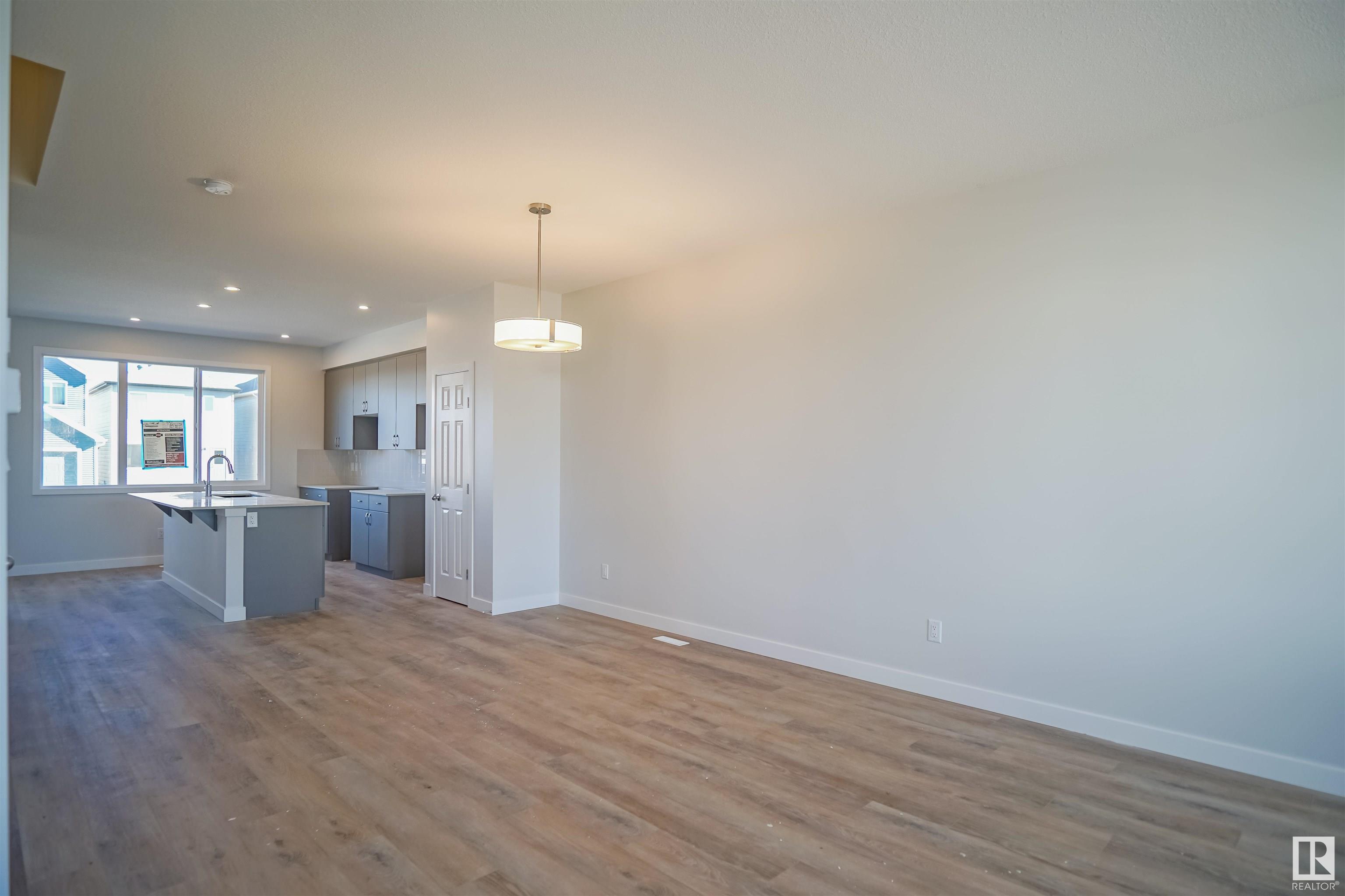      21 WESTPARK DR , Fort Saskatchewan,  ,T8L 0Z5 ;  Listing Number: MLS E4415133