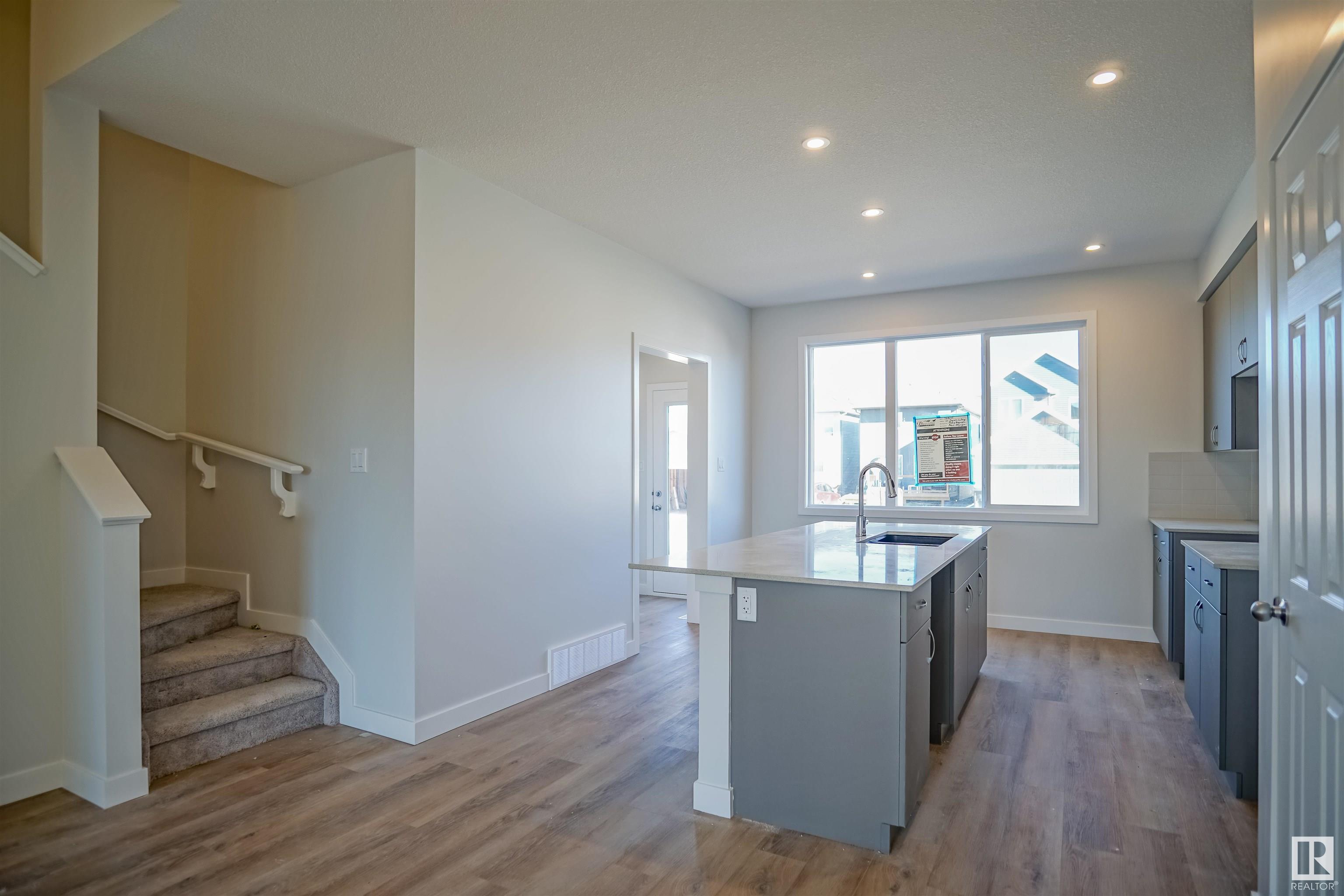      21 WESTPARK DR , Fort Saskatchewan,  ,T8L 0Z5 ;  Listing Number: MLS E4415133