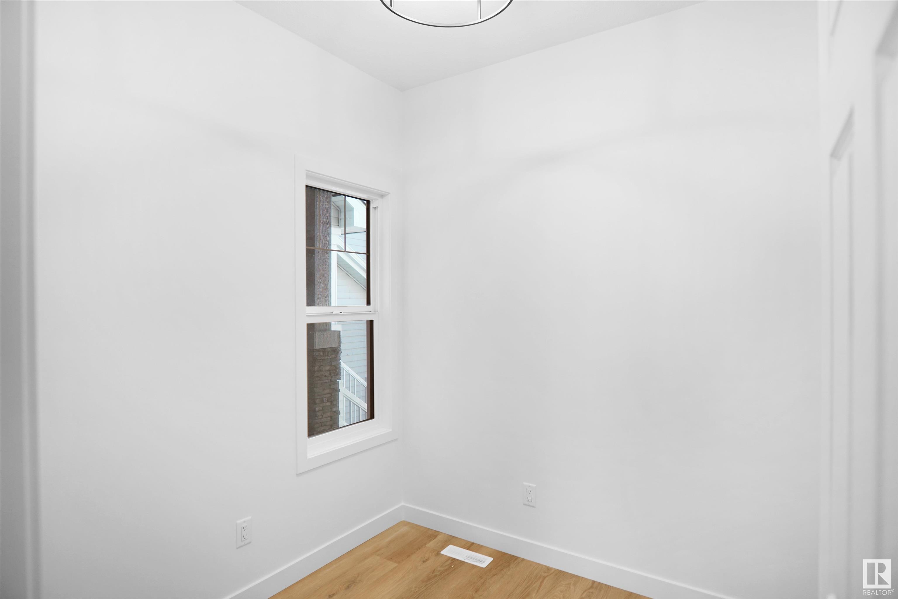      7220 182 AV NW , Edmonton,  ,T8L 0Z5 ;  Listing Number: MLS E4415135