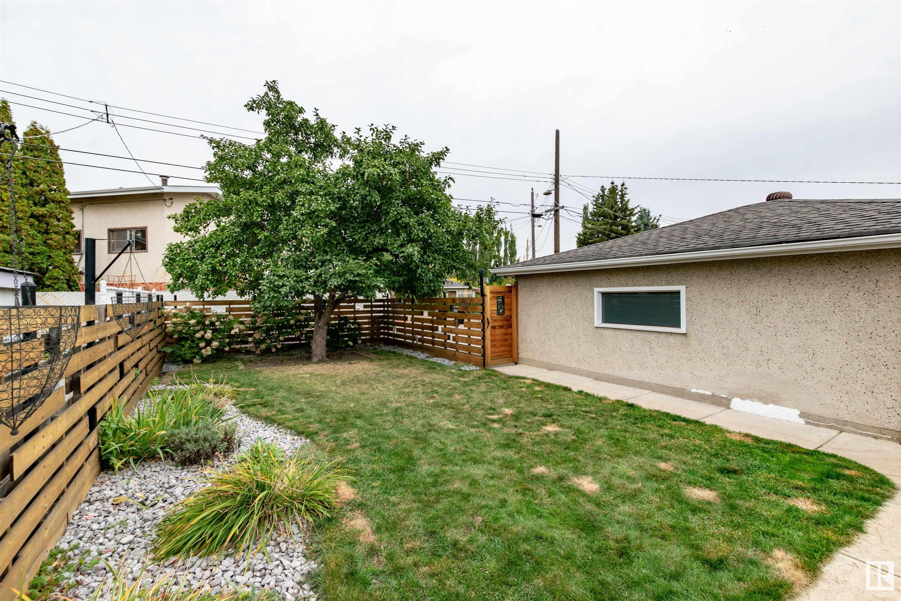      7416 104A AV NW , Edmonton,  ,T6A 0Z8 ;  Listing Number: MLS E4415167