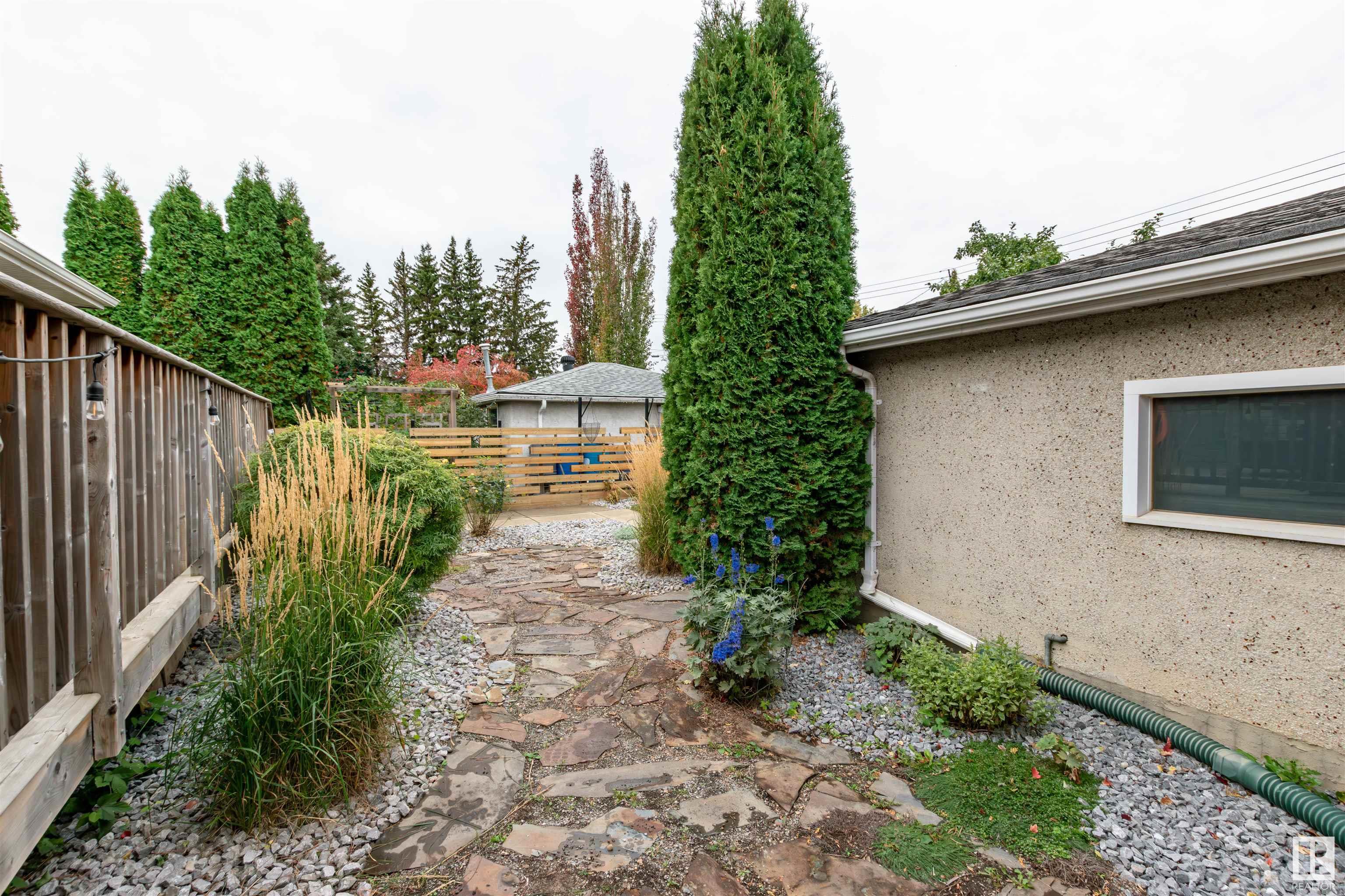      7416 104A AV NW , Edmonton,  ,T6A 0Z8 ;  Listing Number: MLS E4415167