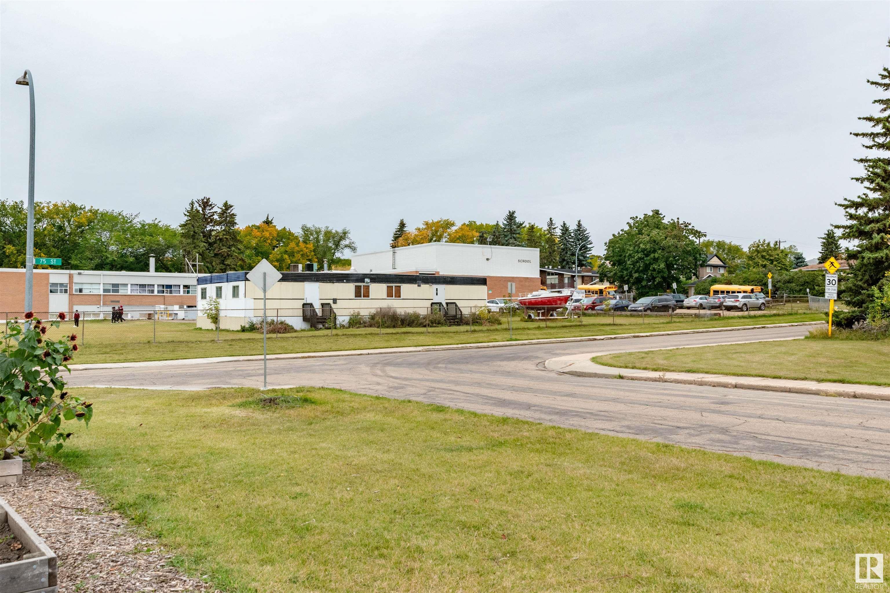      7416 104A AV NW , Edmonton,  ,T6A 0Z8 ;  Listing Number: MLS E4415167