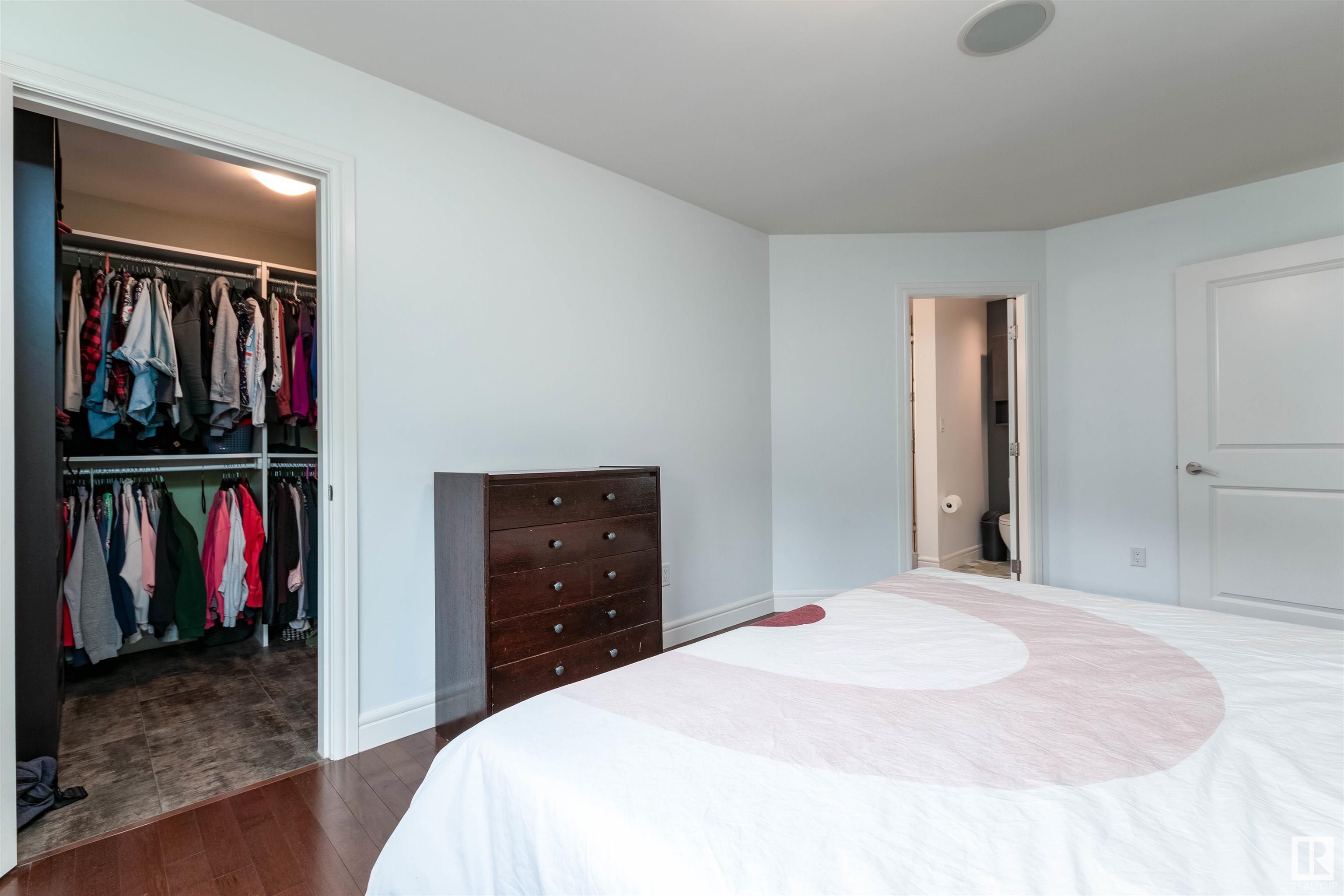     7416 104A AV NW , Edmonton,  ,T6A 0Z8 ;  Listing Number: MLS E4415167