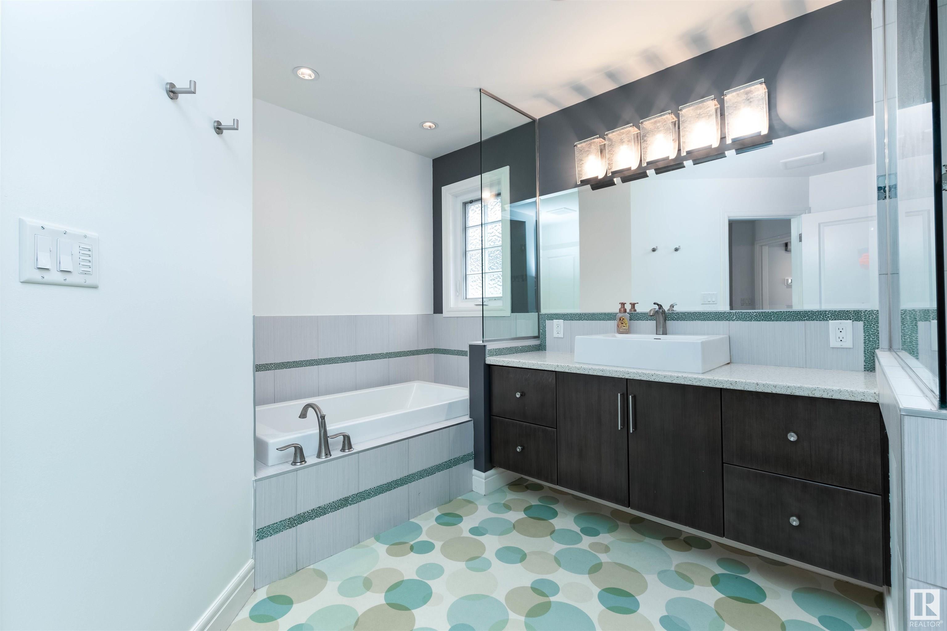      7416 104A AV NW , Edmonton,  ,T6A 0Z8 ;  Listing Number: MLS E4415167