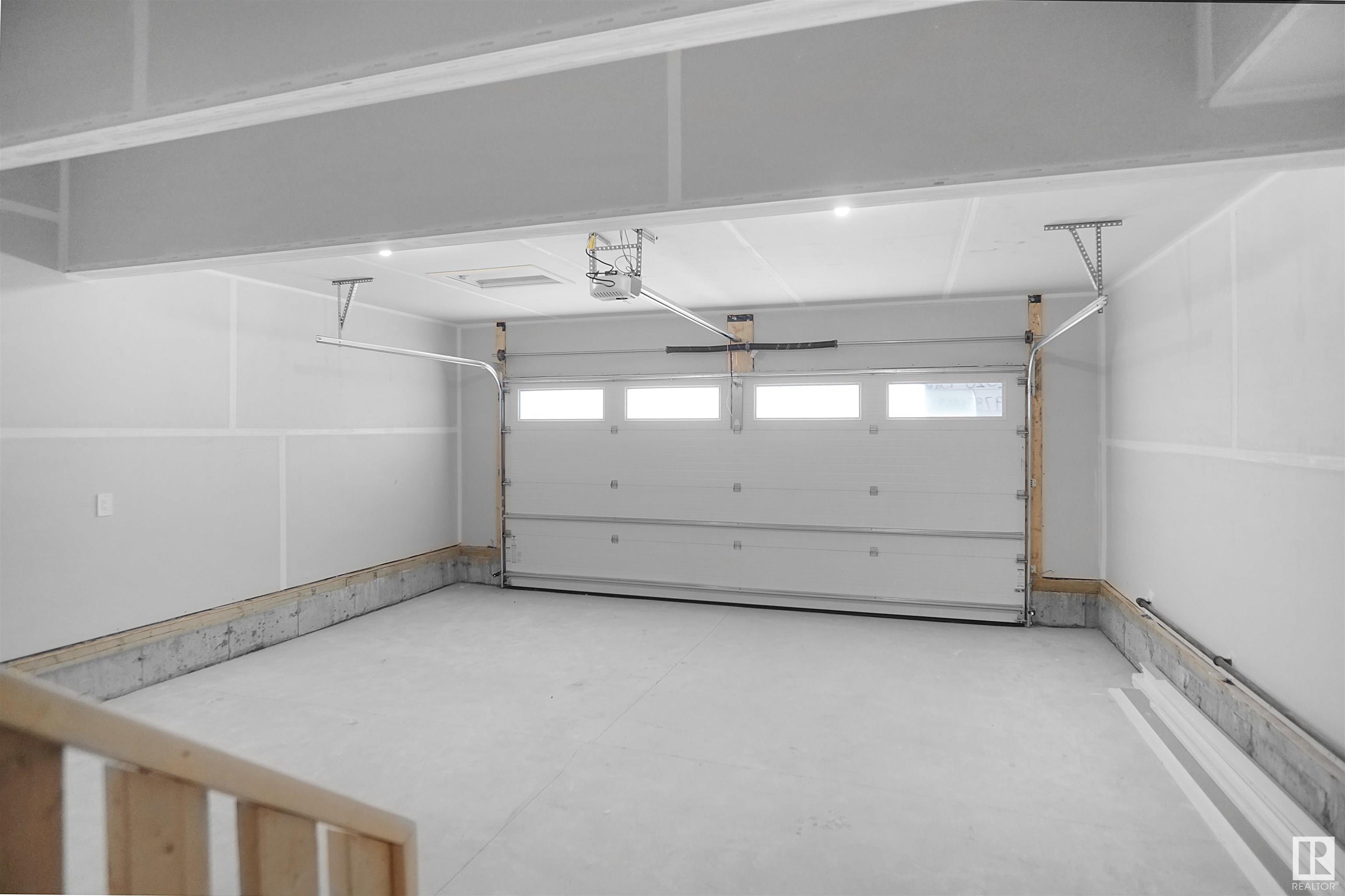      1415 13 AV NW , Edmonton,  ,T6T 2S7 ;  Listing Number: MLS E4415179
