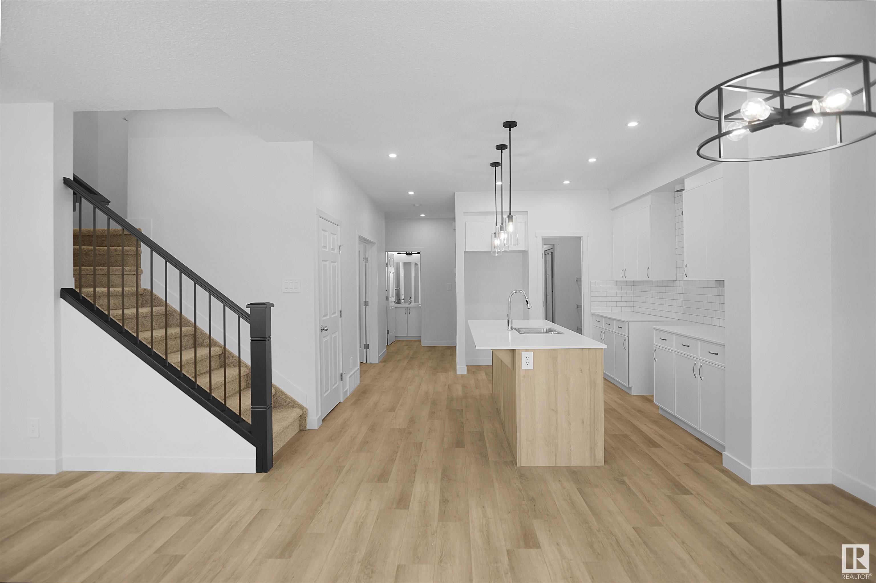      1415 13 AV NW , Edmonton,  ,T6T 2S7 ;  Listing Number: MLS E4415179